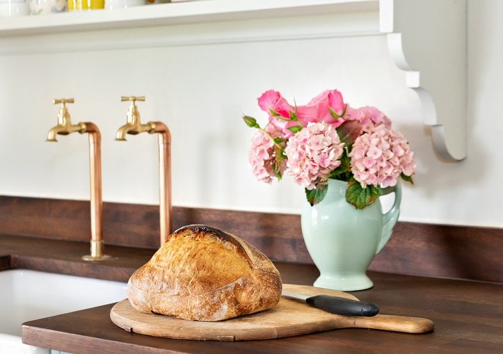 Some lovely pictures of our copper and brass pillar taps from another great customer.
Thanks to @upstairs_at_skipton_hall for the pictures. #brasstaps #brasstaps #vintagetaps #vintagekitchen #vintage #brass #coppertap #copperfaucet #brassfaucet #kitchensink #holidaylet