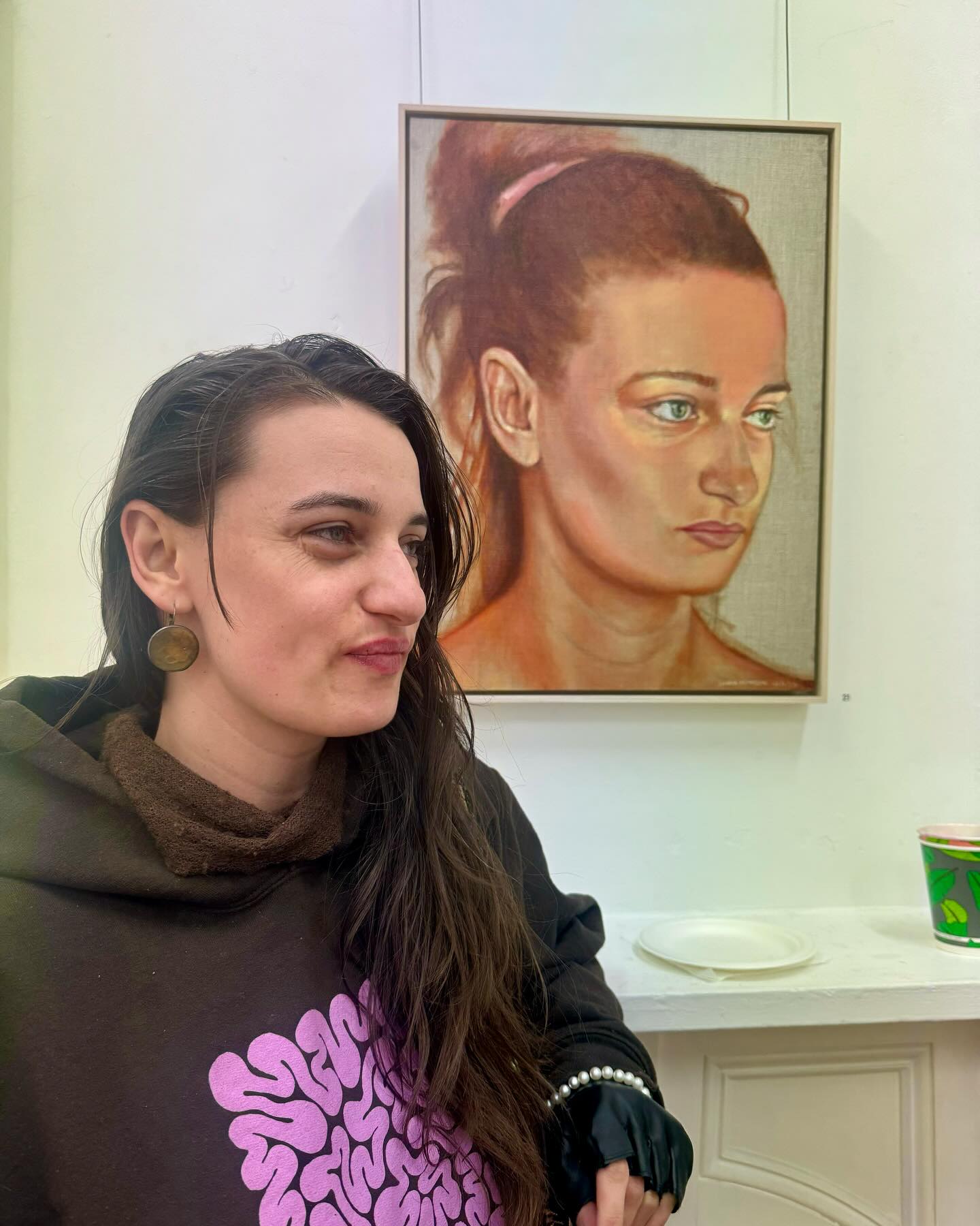 A big thanks to everyone who came to my exhibition last night! You made it a great evening and I appreciate it very much. Here are a few pics of models and portraits together @luluilanda.model @keytarchris @zoe_scotchmer @sketchy__accountant @antoniomantoniodragking antoniomantoniodragking @stoneoracle The exhibition at The Shop Gallery, 112 Glebe Point rd, runs until September 25th. Open daily from 11 am- 6 pm #artwork #artexhibition #sydneyartlovers #portraits #urbandwellers #sydneyartists #innerwest #innerwestcreatives