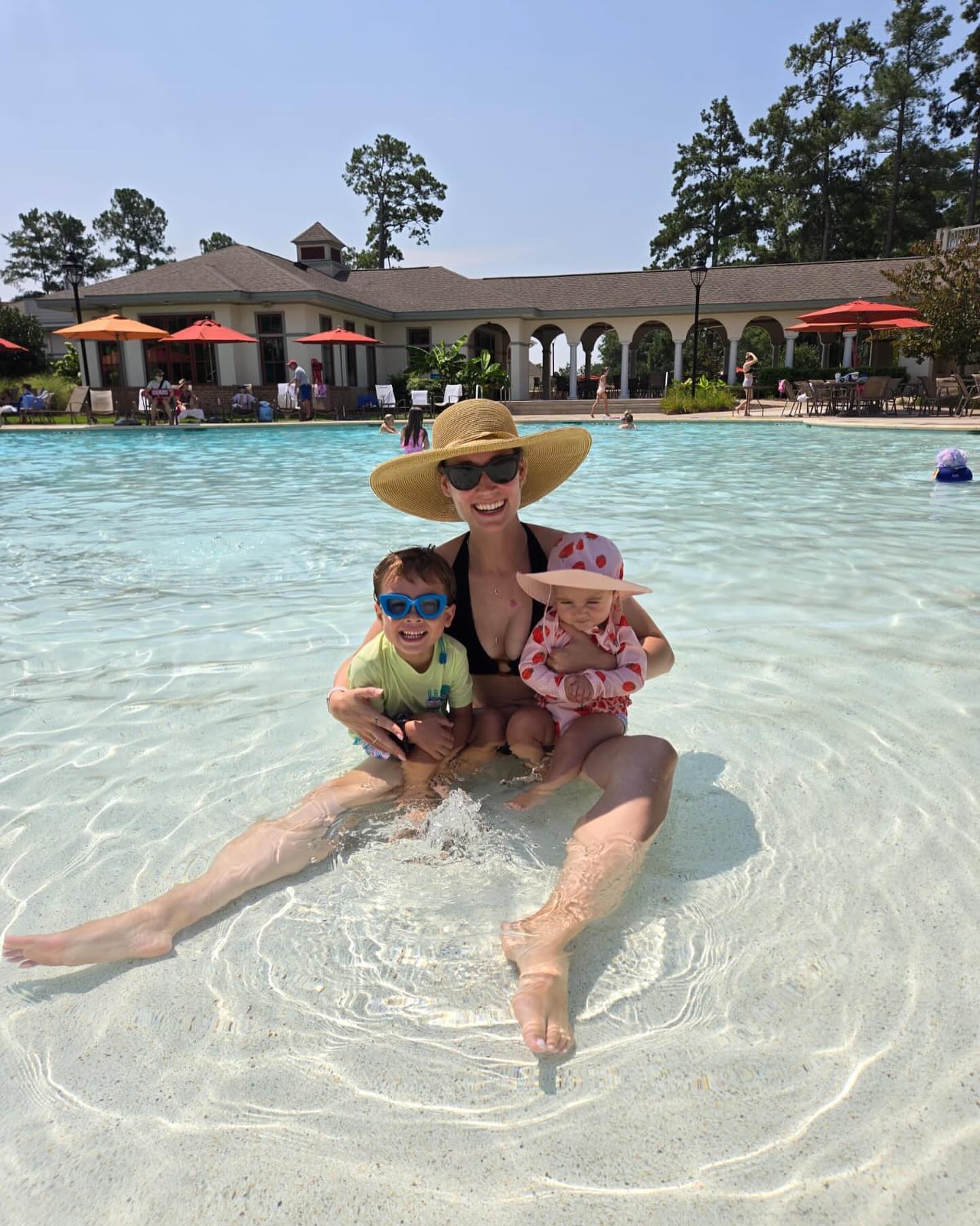 End of summer proof of mom photos 🤣☀️🕶️