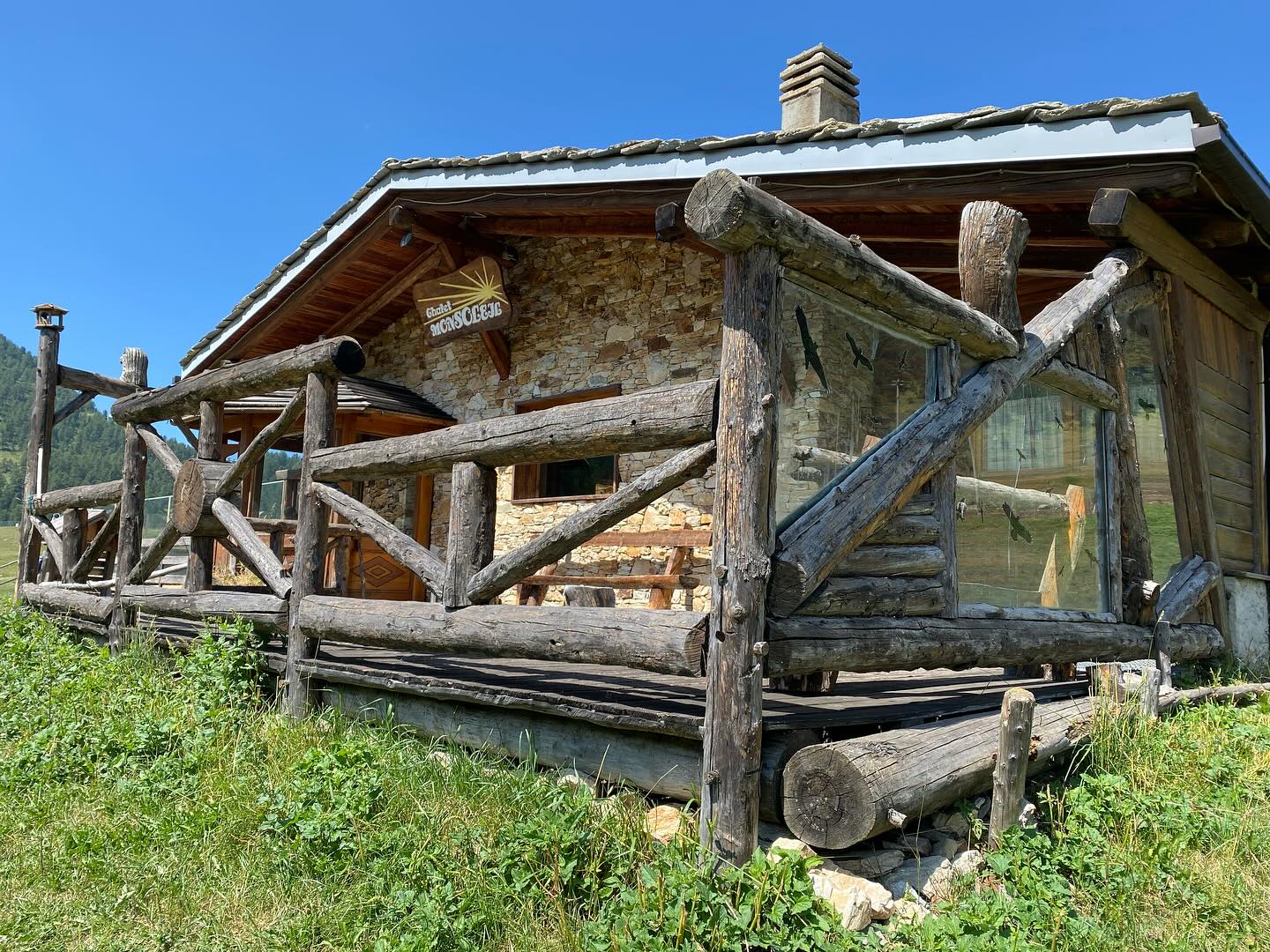 🌞SIAMOTORNATI🌞
Da domani Sabato 27 luglio siamo aperti ai nostri soliti orari.
☕️🥪🧃