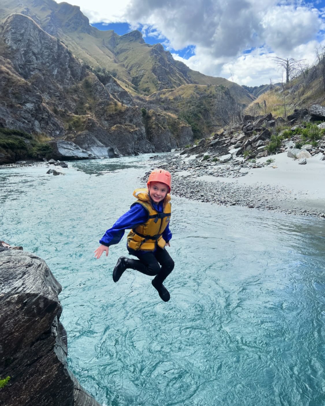 This action shot from our rock jump was too good not to share! 😎
Summers not over yet, book your rafting adventure directly at - www.familyadventures.co.nz 🤩
.
.
.
.
.
.
.
#actionshot #otagosummer #dontmissout #familyadventures #queenstown #rafting #skipperscanyon #shotoverriver #whitewater #familyrafting #familyfun #dayout #activities #summer #fun #qt #nz #southisland #aotearoa #explorenz #discoverqueenstown #thingstodo #booknow #goexperiencetravel #otago #waves #goodfun