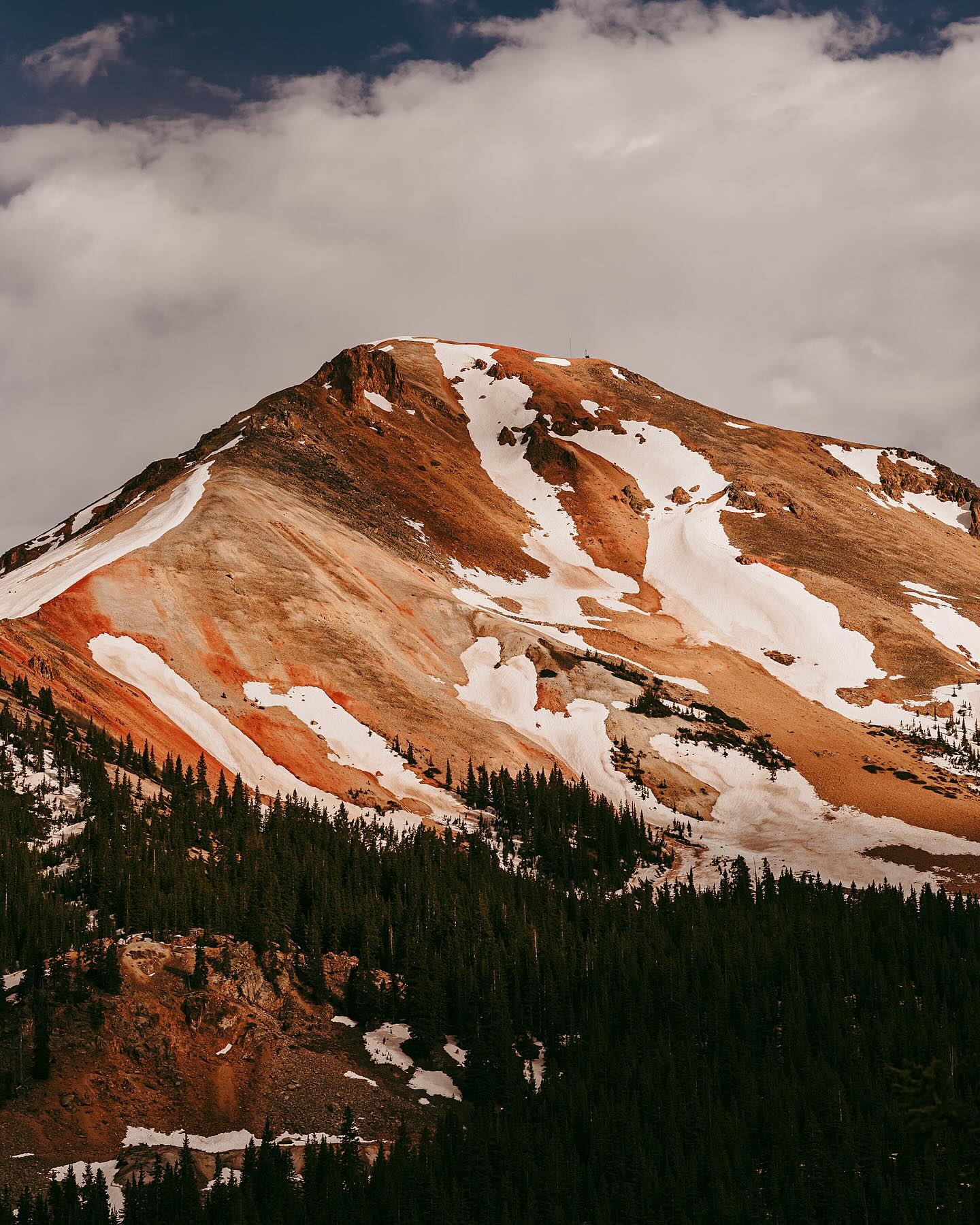I melt into these mountains
Like the snow seeps into the river
Flowing to the ocean
Converging into wholeness
I moved to Colorado in August & am so happy to be home
Where the ice around my heart
Melts 🏔️✨
.
.
.
#coloradowedding #bouldercolorado #coloradoelopementphotographer #coloradoelopement #boulderelopement #coloradoportraitphotographer #magicphotography #outdoorboudoir #empowermentphotography #estesparkweddingphotographer #destinationweddingphotographer #natureboudoir #rockymountainweddingphotographer #rockymountainwedding #rockymountainelopement #coloradophotographer #coloradoengagementphotographer #yogaflow #arizonaelopementphotographer #yogaportrait #boulderelopementphotographer #adventureweddingphotographer #boulderweddingphotographer #denverweddingphotographer #boulderphotographer #sedonaweddingphotographer #rockymountainnationalpark #rockymountains #boulderelopement #boulderportraitphotographer #colorado