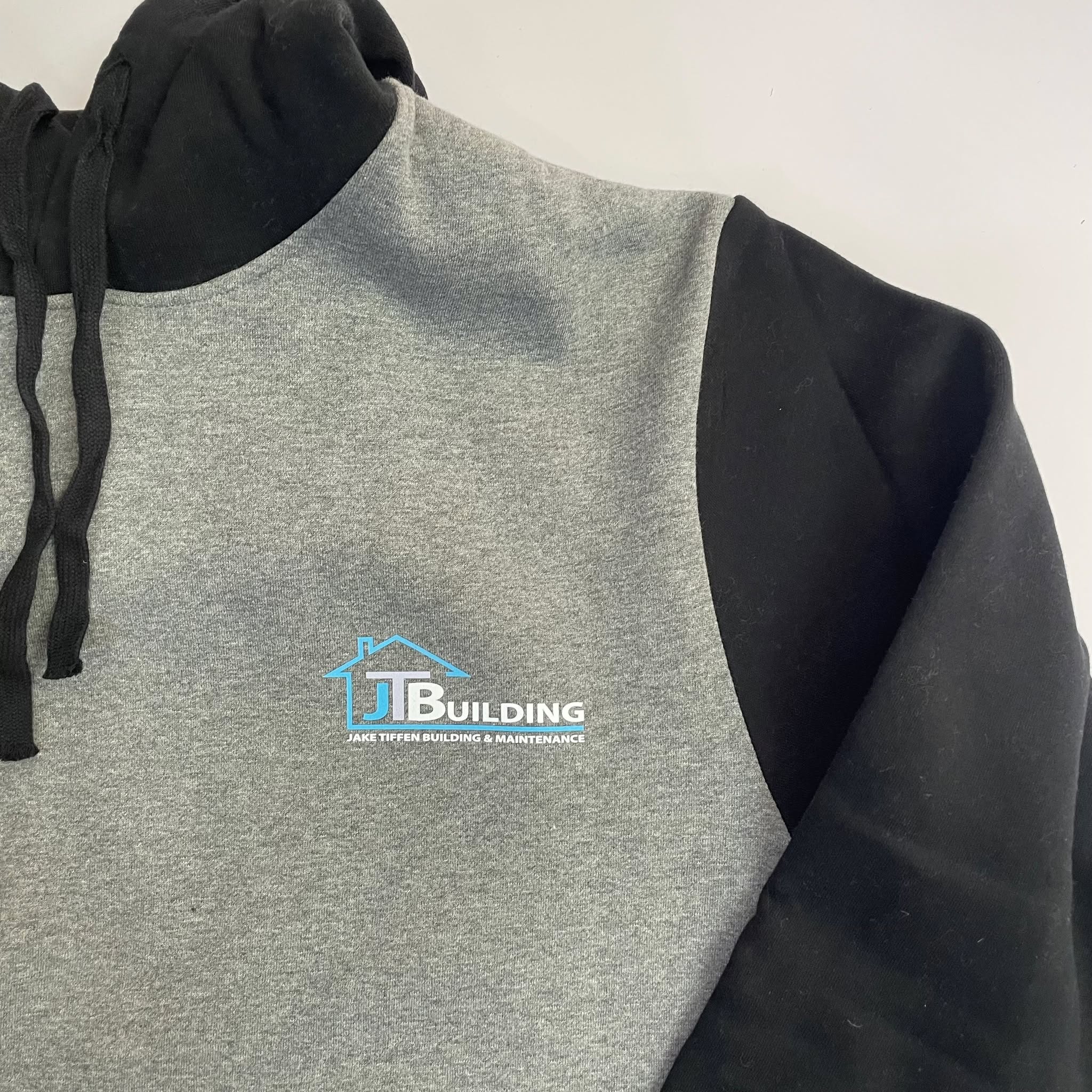 - CUSTOM CLOTHING -
Looking for personalised workwear and to also promote your business? We can print any design on any piece of clothing you are after! Come in and see Laura about getting started on your own line of workwear!
#lauragillarddesign #designer #outbackdesigner #bourke #bourkensw #backobourke #customdesign #logodesign #logobranding
