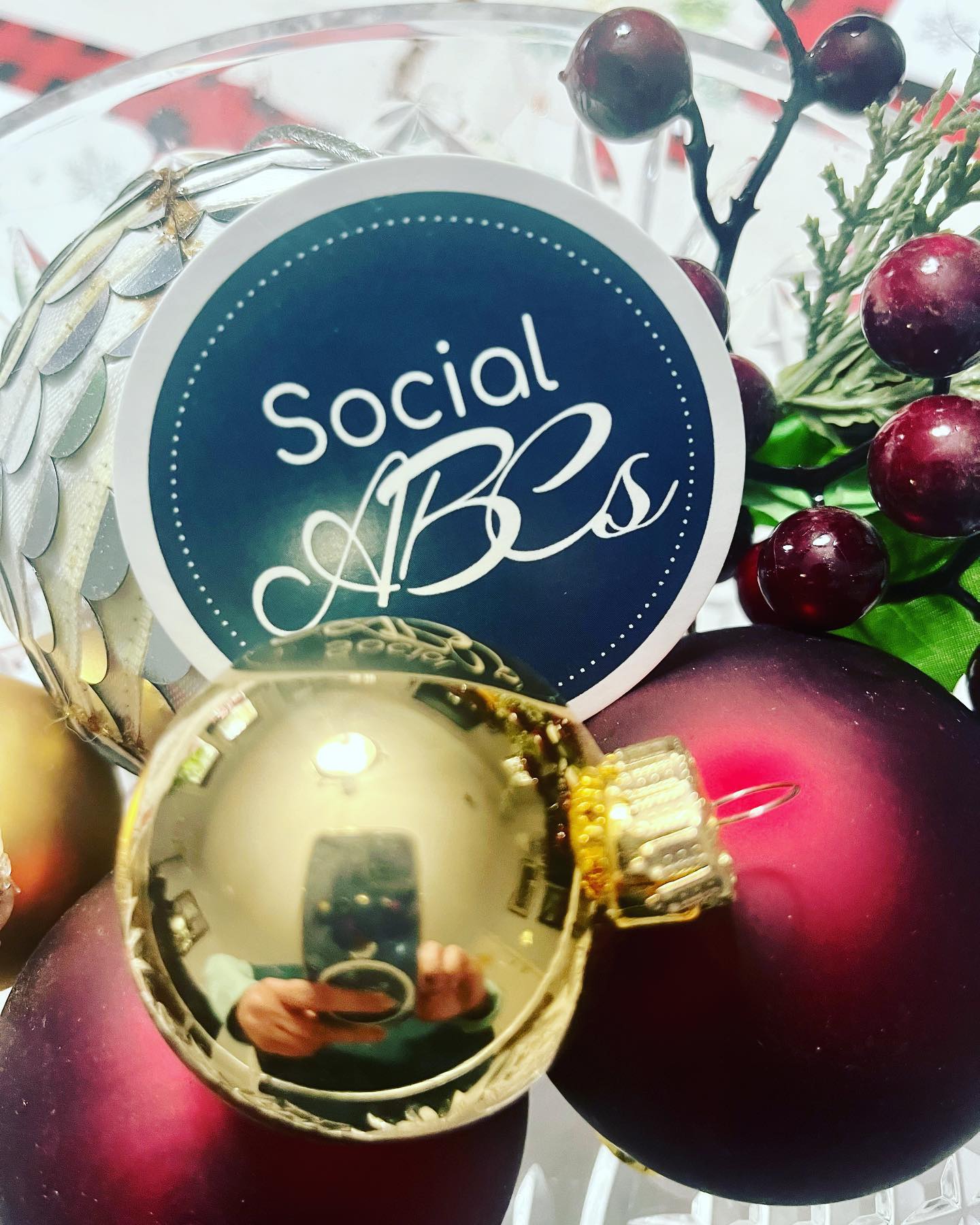 Just 5 more sleeps until Santa! 🎄
Take these last few days of the year to relax and recharge. When you’re ready to tackle 2026, Social ABCs will be here to handle your social media and business growth.
Ready to make next year your biggest yet? Drop us a DM!