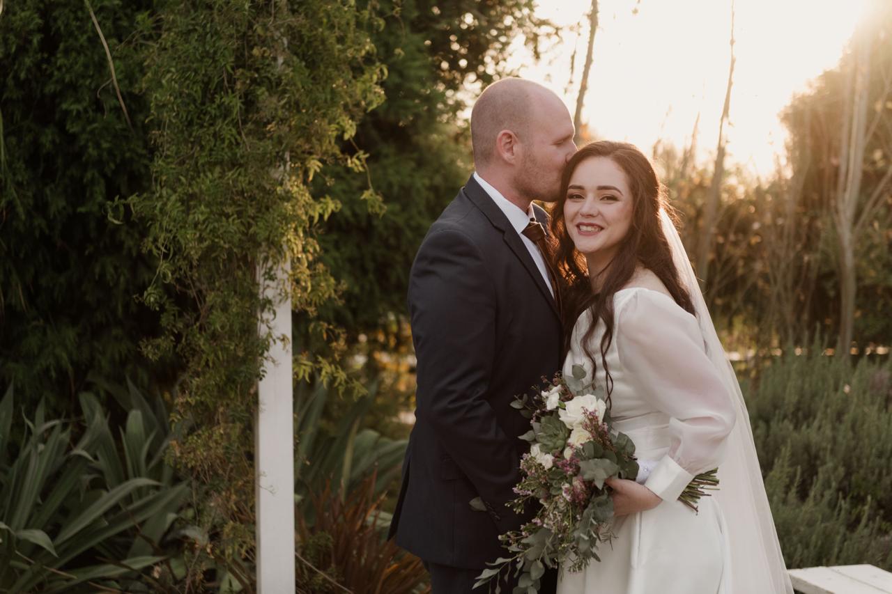 “I would rather spend one lifetime with you, than face all the ages of this world alone.” —J.R.R. Tolkien
#weddingvenuepretoria #dehavenoostweddingvenue #weddingdetails #weddingphotography #weddinginspo