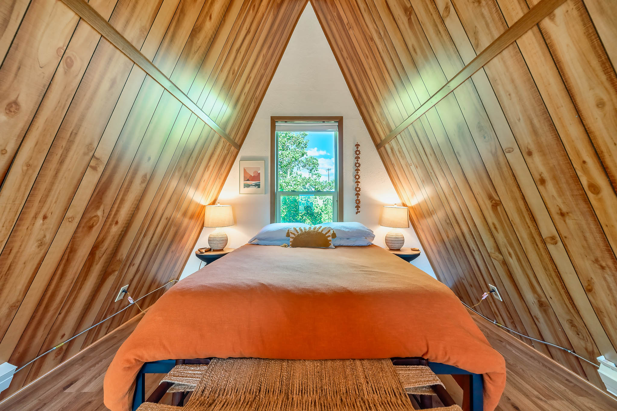 Three triangles. 5 beds. All comfy, all sporting Slumber Cloud sheets, pillows, duvets, and mattress pads. And no, they didn't ask me to post this, I am just hooked on their bedding, and love that they're locally owned. Do you have a favorite room?
#cabinliving #cabincrew #girlstrip23 #cabinlife #bestairbnb #coloradotrip #bestairbnbever #vacationrental #trianglecabin #coloradogram #girlstrip #cabinporn #coloradocabin #coloradovacation #aframehome #aframedaily #cabinlove #aframehouse #aframe #cabindecor #cabinstylehome #cabinstyle