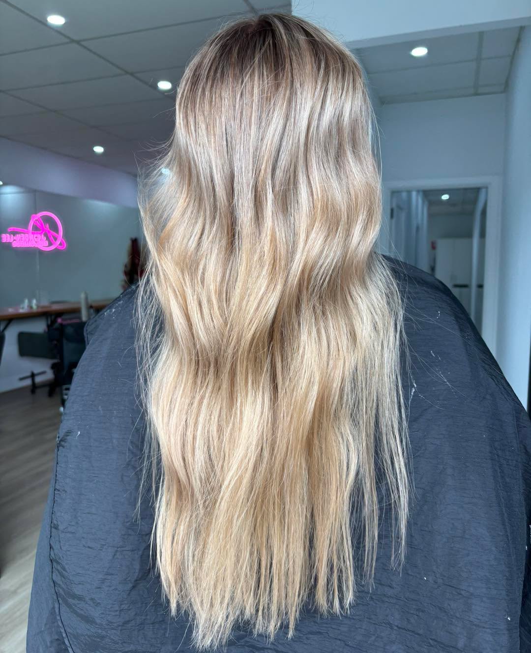 We’re actually just going to leave this one here because we are actually speechless with this transformation. 😱😍💁🏼♀️
#lilydale #blonde #lilydalehairdresser #blondespecialistmelbourne #blondehair #blondespeacialist #yarravalleybusiness #jlhaircollective #melbournehair #longhair #melbournehairdresser #hairgoals #yarravalley #longhairgoals #waveshair #haireducation #haircolour #newhair #colourspecialistmelbourne #colourspecialistmelbourne #hairtransformation #blondespecialist #melbournehairsalon #melbourneblonde #blondebalayage #colourcorrectionspecialist #blondespecialists #blondelife #melbournestylist #jlhaircollective