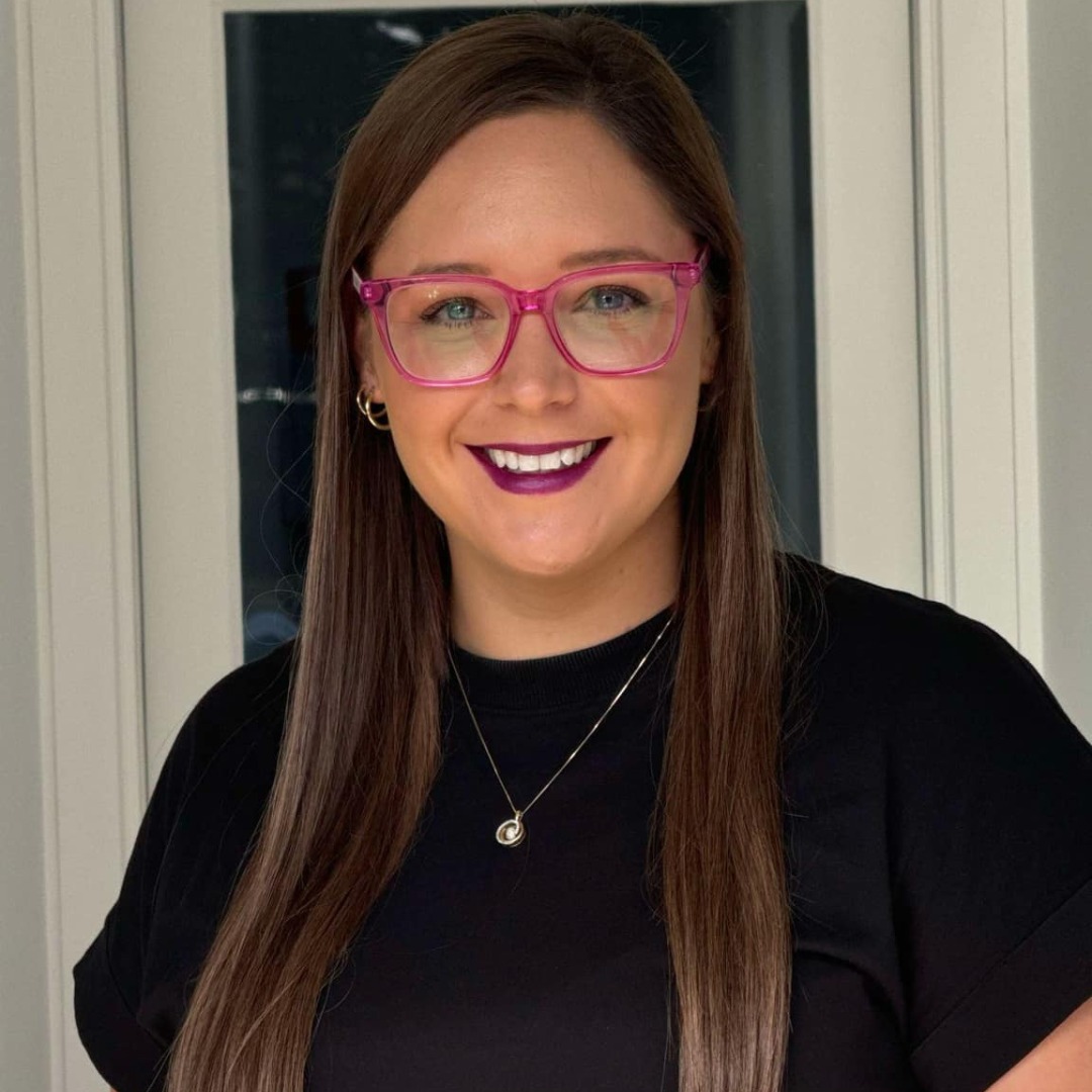 Hi, it's Jorden again 😃 if you live in Lilydale & surroundings and need to get your hair done this month, just say "YES I DO" on this post and I'll message you our availabilities.