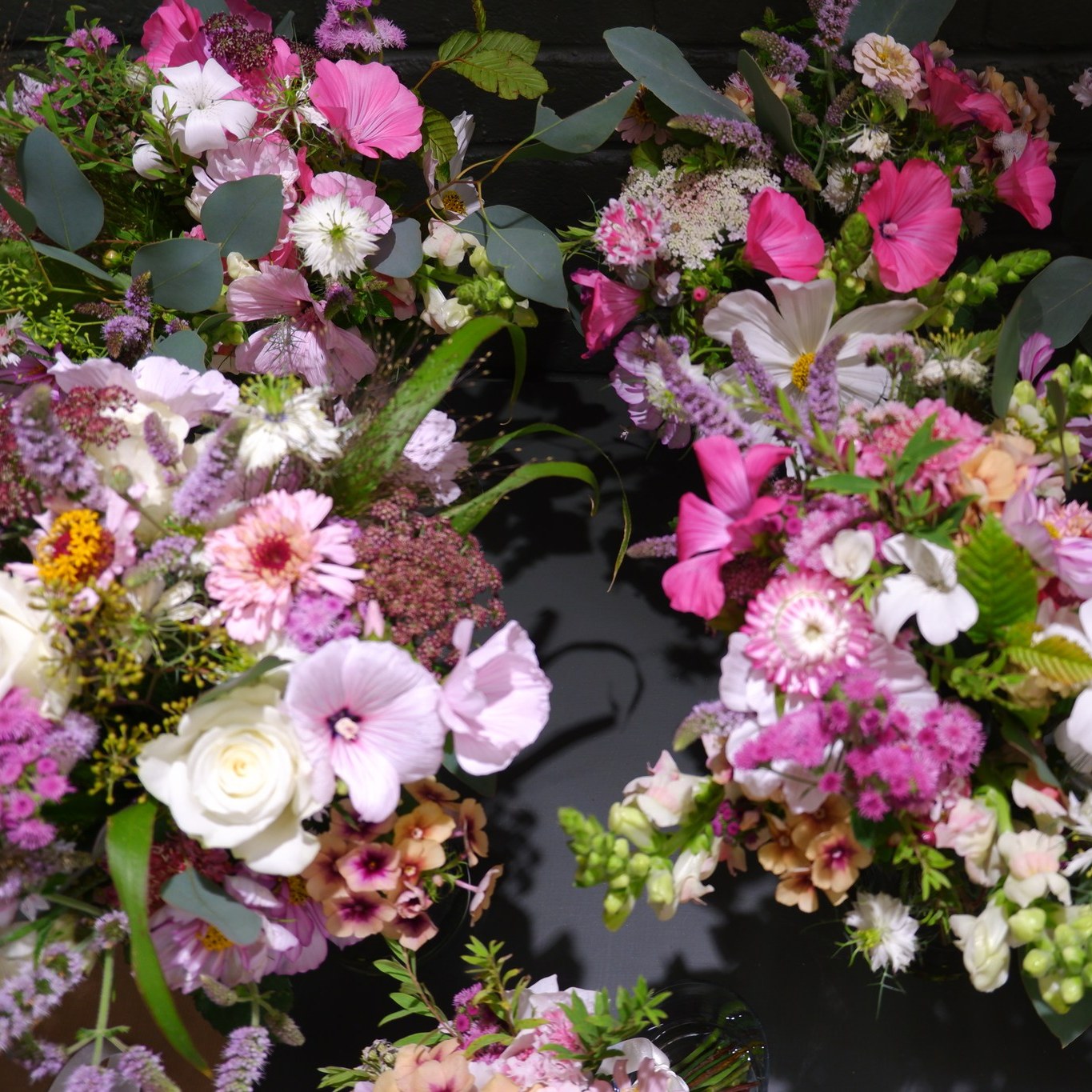 A lovely wedding to make flowers for, the Bride asked for British flowers in mixed pink colours and these beautiful locally grown flowers were supplied by Emma and her team at Pitfield Barn Flowers and my first wedding at Trading Boundaries very helpful staff and pretty venue.
#isuggestflowers #localbusiness #sussexflorist
#freshflowers #localflowers #localflorist #burgesshill
#weddingflowers #weddingflowersdecor
#weddingflower #weddingflowerideas
#weddingflowersbouquet #weddingflowersinspiration #britishgrown #britishgrowncutflowers #tradingbo #pitfieldbarnflowers