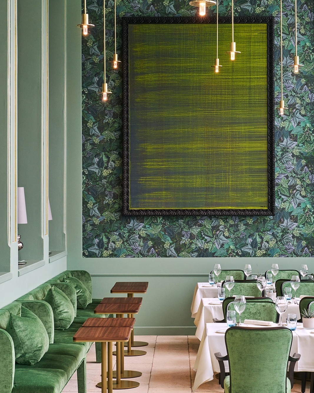 Die klingenden Wände.
Manchmal haben Lautsprecher optisch einfach keinen Platz. Mit unserer Invisieble Technik verbauen wir Ihnen Ihre Lautsprecher hinter Holz, Verputz, Tapete u.s.w. Wände und Decken klingen wie durch Zauberei. Mit diesem System können Sie Musik hören und das noch mit unsichtbaren Lautsprechern.
#invisieble #architekturelektronik #audioexclusiv #exclusive #architekten #innenarchitektur #design #luxus #unsichtbarelautsprecher #musikimrestaurant
#chateaugütsch #chateaugutsch #châteaugütsch #deckenlautsprecher