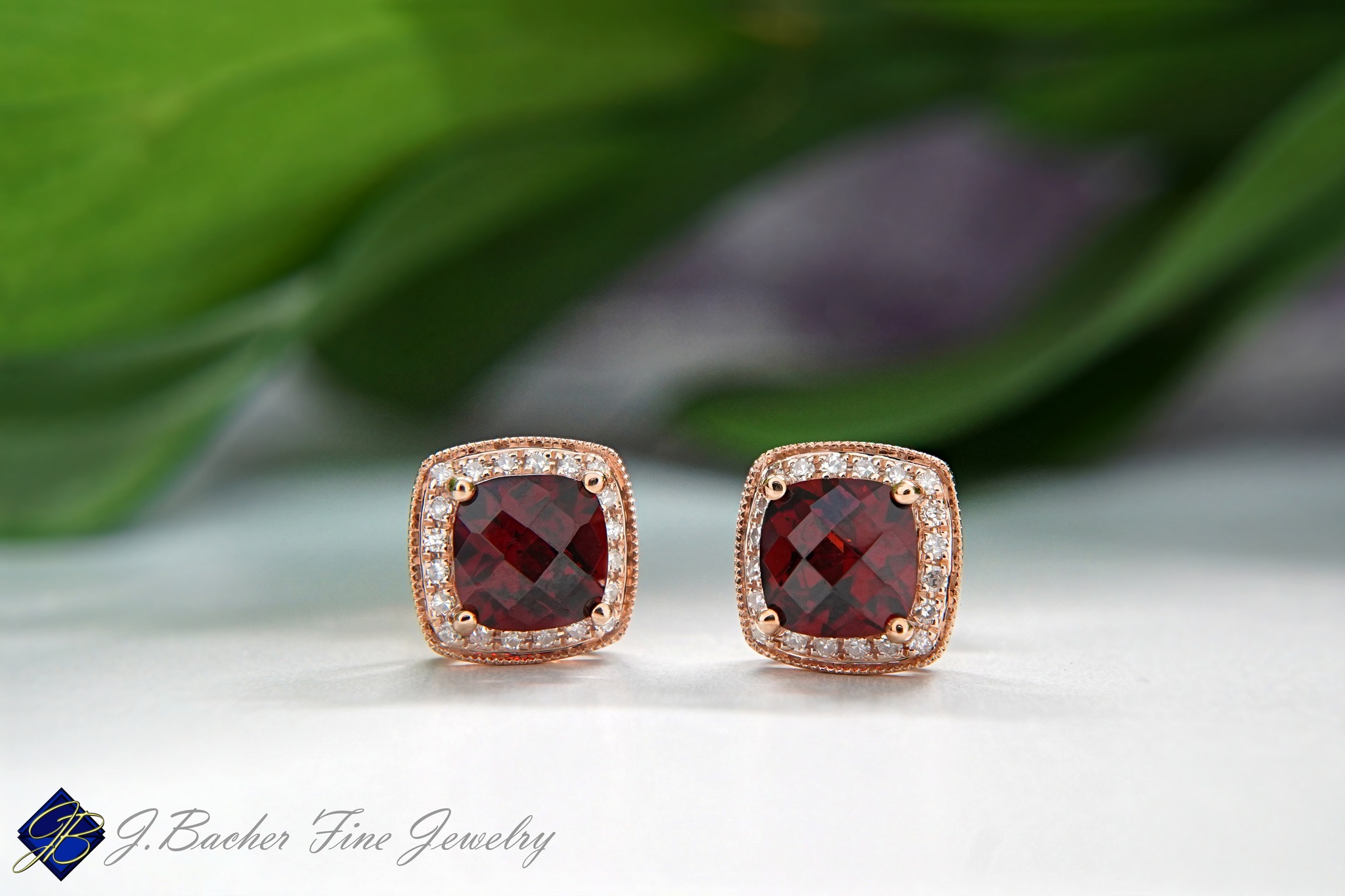 ๐ Cushion checkerboard-faceted Garnets set into 14k rose gold with a diamond halo and milgrain accent. $525
https://www.jbacher.com/product-page/14k-garnet-diamond-halo-earrings-1