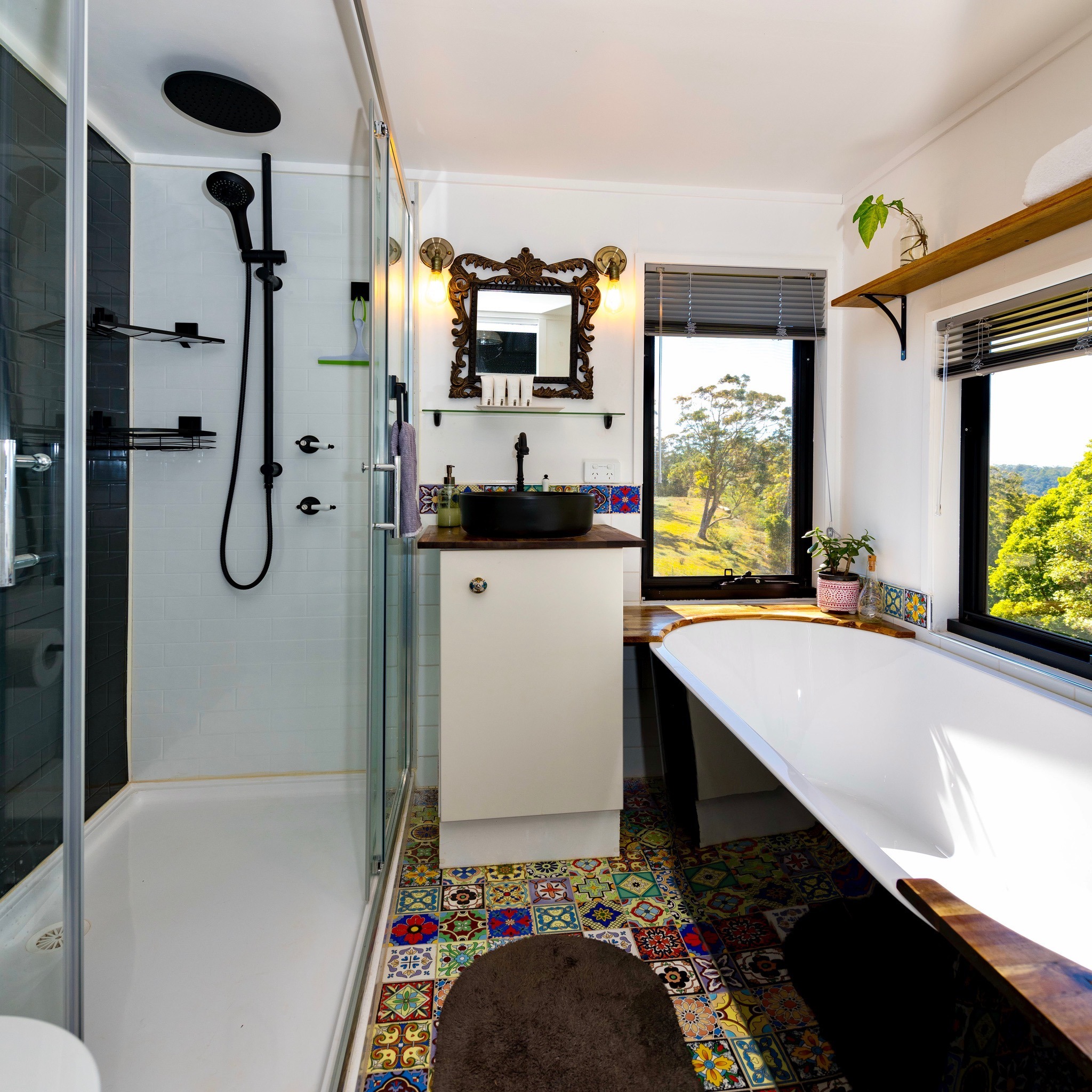 Indulge in a luxurious bath with a stunning countryside view. ππ
Book now!
#relaxation #bathwithaview #countrysideescape #fyreflyretreat #scenicrimqld #tinyhouse