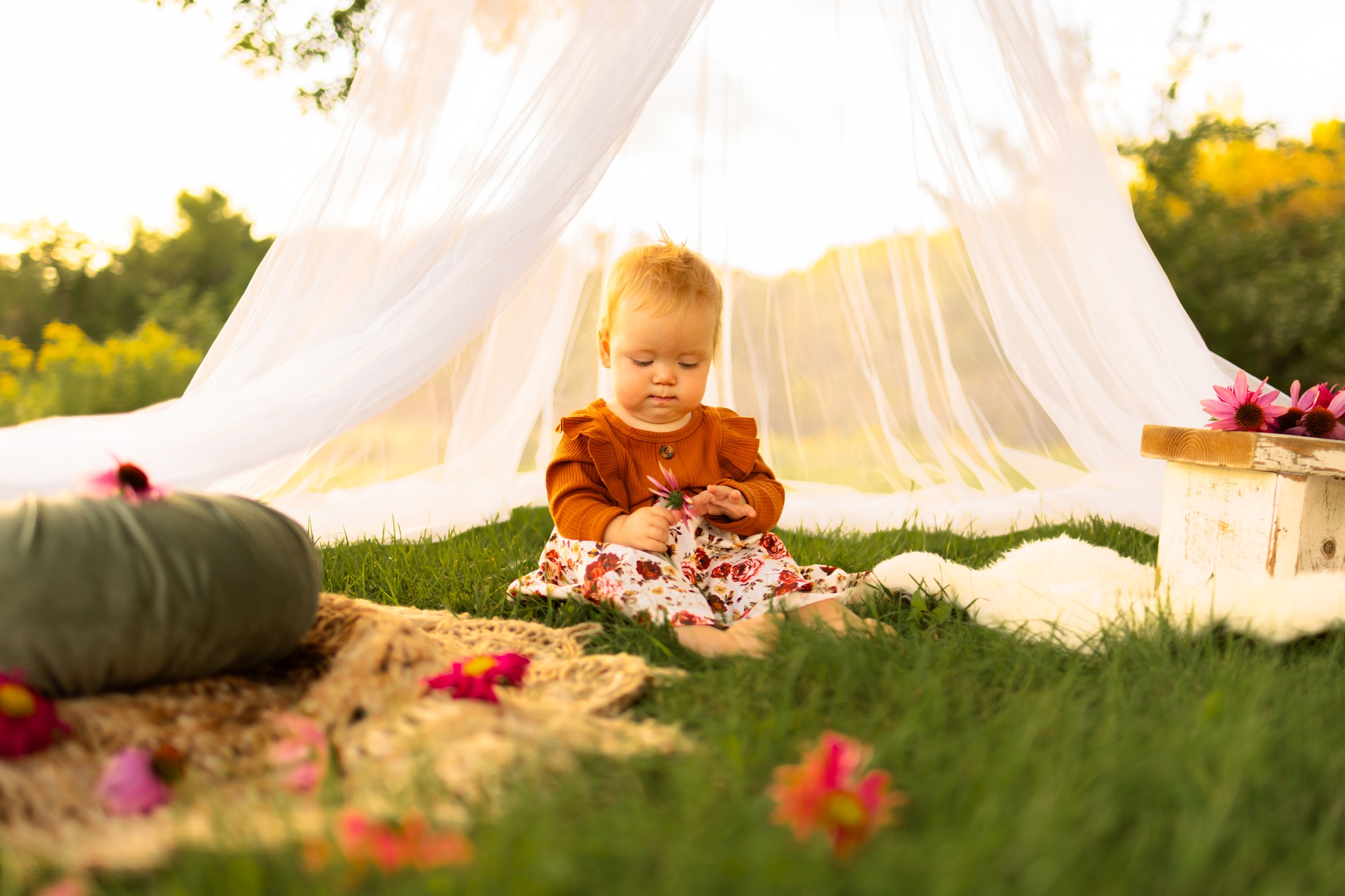 Ella's 1st birthday ♥️🌺🌸🌞♥
#iam1 #1stbirthdayphotographer #1stbirthdayphotography #photographersduluth #familyportraitshoot #familyportraitsphotographer #thisbaby #duluthphotographers #oneyearoldphotoshoot #oneyearsold #oneyear #familyphotographyduluth #familyphotographysession #bonniejordanphotography #superiorwiphotographer
