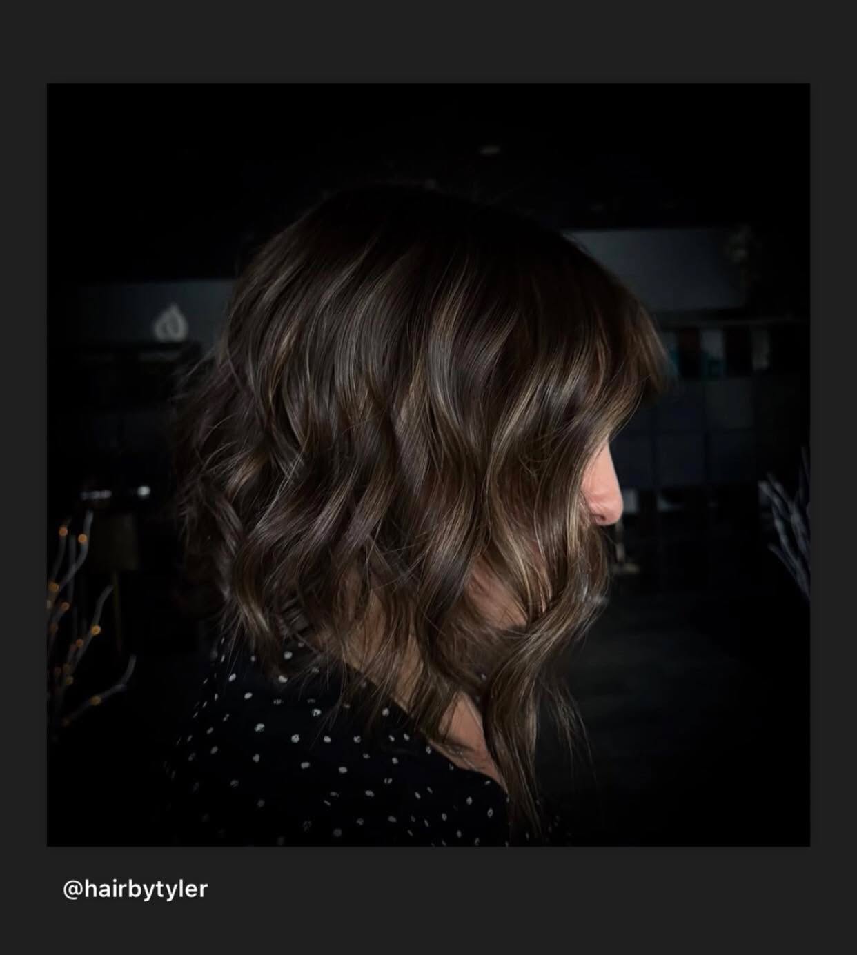 This dimensional brunette though 🥵🍫 Subtle highlights and rich tones add depth, shine, and movement for a gorgeous, natural finish. Book with Tyler @hairbytyler who works out of our Clifton Park location! Link in bio to book with him virtually or dm him 😉
Slēk Salon Clifton park - 1603 Route 9 Halfmoon Ny 12065