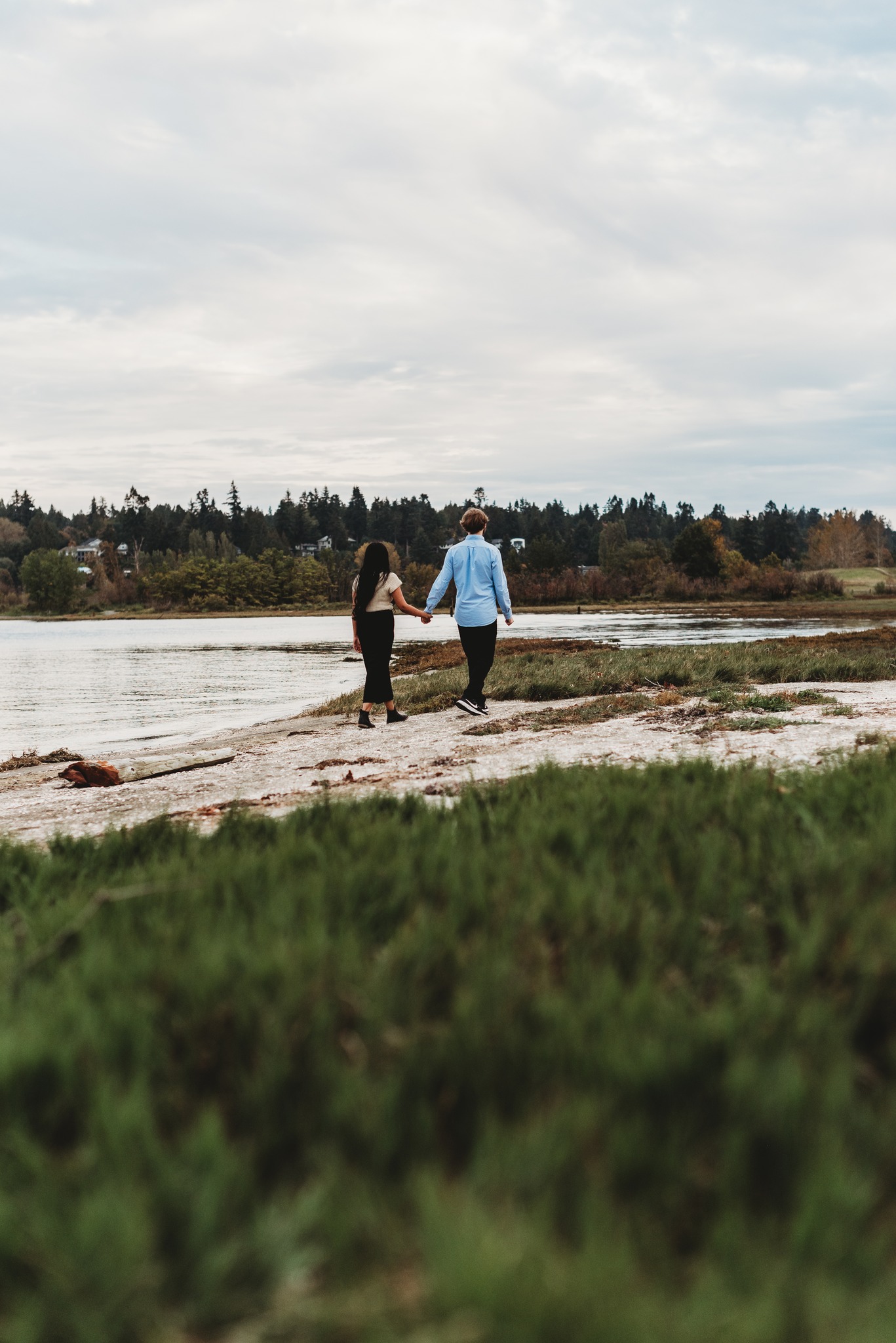 Had the most wonderful engagement shoot with these two a few weekends ago! 💍✨
We headed to Blackie Spit at sunset for a cool but beautiful evening, capturing their very first photoshoot together after 4 years of being together. 🖤 There’s nothing better than getting to photograph people’s love and happiness, and I’m so grateful they chose me to do it! 📸💕