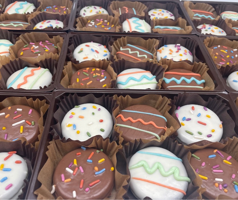 Easter is right around the corner! 🐰
Need a safe & sweet treat for your little ones (or yourself)? 🎁
Our gluten-free chocolate covered cookies are the perfect addition to that Easter Basket or your dessert table!
➡️ Shop now at:
https://www.nogluteninit.com/product-page/spring-easter-gluten-free-chocolate-covered-oreos
#glutenfree #ChocolateLover