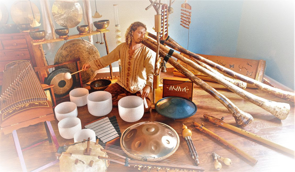 Kennedy Oneself will be back with Newberry Yoga on March 10th at 7:00PM.
Settle into your Sunday evening with this soothing soundbath in our beautiful studio.🕉