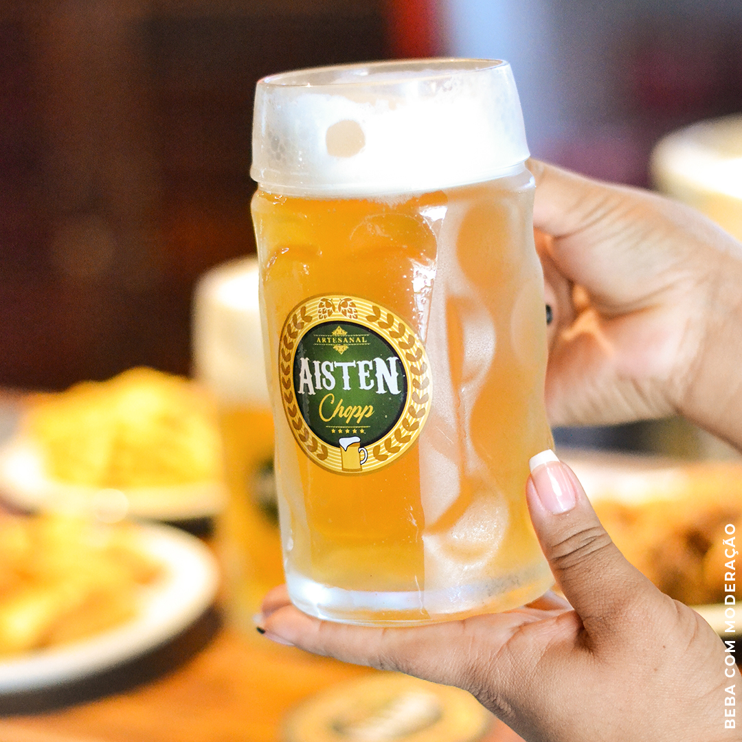 O final de semana merece um Chopp Aisten na trinca como deve ser! 🍻
Aisten. O chopp como deve ser!
aistenchopp.com.br
#chopp #pilsen #pilsner #choppaisten #choppdodia #brejadodia #choppartesanal #cervejaartesanal #cervejas #bebamelhor #cervejasespeciais #lupulo #malte #lupulando #saopaulo #sp