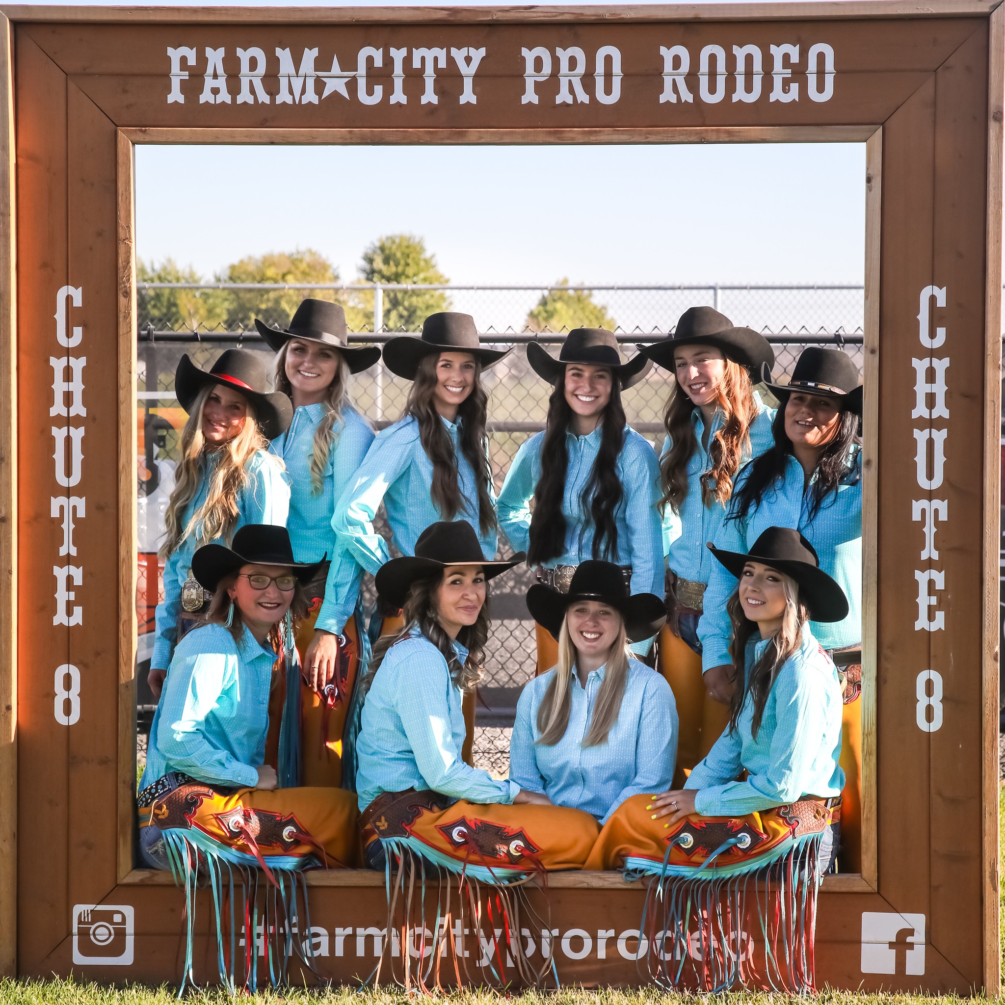 We got something new for you.... have you tried our new Watermelon Vodka or Peach Whiskey slushies made with our Chute Eight Vodka and Whiskey? If not, we are handing out vouchers for free tasting of them tonight to the first 200 (age 21+) rodeo fans through the gates!
Gates open at 6PM.... Don't miss out!
Grab your tickets now or at the gate! farmcityprorodeo.com
#farmcityprorodeo2024 #prca #umatillacounty #farmcitygirls #PRCA #rodeo #chuteeight #hermiston #columbiarivercircuit