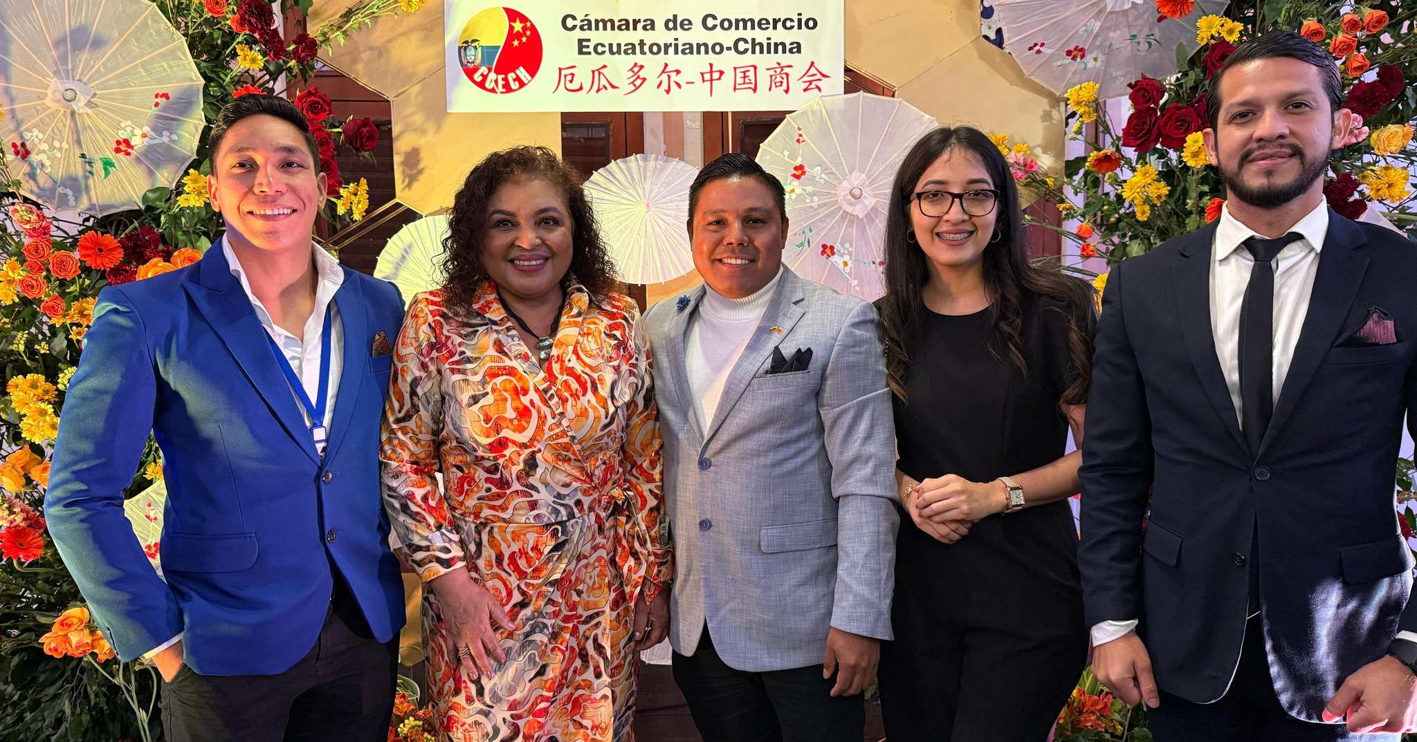 Bydalogistics participó en la Asamblea General de Socios 2025 de la Cámara de Comercio Ecuatoriano-China. 🤝 ¡Nuestro equipo de colaboradores presente junto a la nueva Presidenta y muy queridos amigos dentro de este gran evento evento!