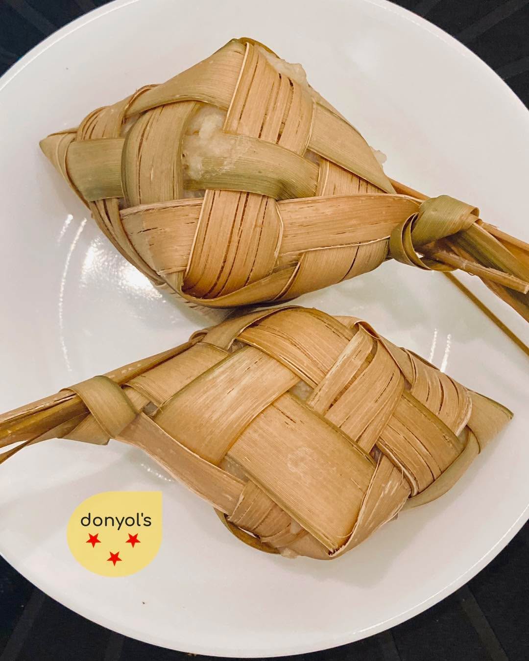 Pusรด, also known as hanging rice, is a dish of rice wrapped and boiled in a casing made from woven palm leaves. It's commonly served in the Visayas and Mindanao regions of the Philippines. The palm leaves give the rice a unique subtle flavor and make it a compact, portable source of carbohydrates. Rice is life in the islands ๐๏ธ
Living in Cebu, beach outings are always fun with family and friends. Beach food staples were lechon, pusรด, seafoods and soft drinks. Letโs not forget the sound system aka karaoke, or the acoustic guitar. ๐ถ Then, swim to our hearts content ๐งก
๐พ www.donyols.com/menu
๐พ (941) 888-0158
๐พ แแแฉแฏE. EแฉT. แEแญEแฉT.
#authenticcebuanofoods #authenticcebu #authenticcebulechonbelly #puso #floridapinoy #FloridaPinoy #swfl #swflfoodies #filipinocuisine #filipinofoodmovement #filipinodish #filipinofoods #filam #filamkids #donyols #craveeatrepeat๐ #craveeatrepeat #craveeatrepeat๐๐ธ