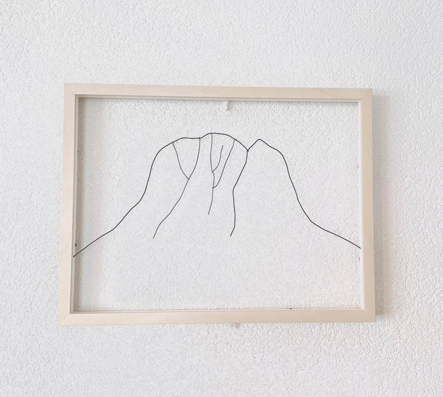 Commande personnalisée « Le Moléson », en fil de fer recuit
#lemoleson #gruyereregion #creationfildefer #fribourgregion