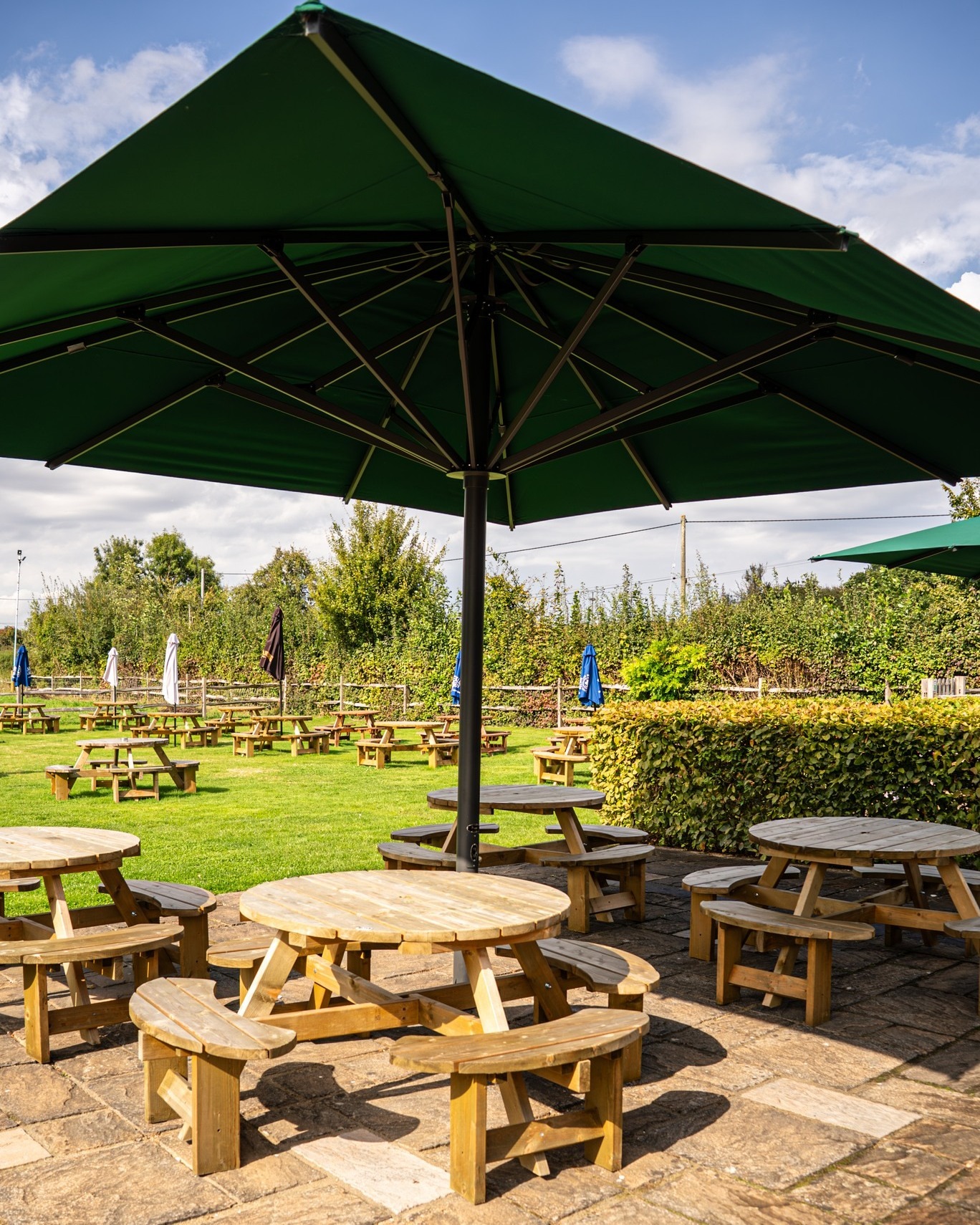 The sun is shining and The Malthouse garden is calling! 🍽️🍻
Make the most of the weather and join us for lunch in the sunshine – whether you're after something light from our Set Menu or just fancy a refreshing drink in the garden, we’ve got you covered.
Set Menu available Wednesday to Friday
Plenty of outdoor seating
Cold drinks, great vibes
Walk-ins welcome or book ahead at themalthousepub.co.uk
Or call us on 01794 337777
#LunchInTheSun #TheMalthouse