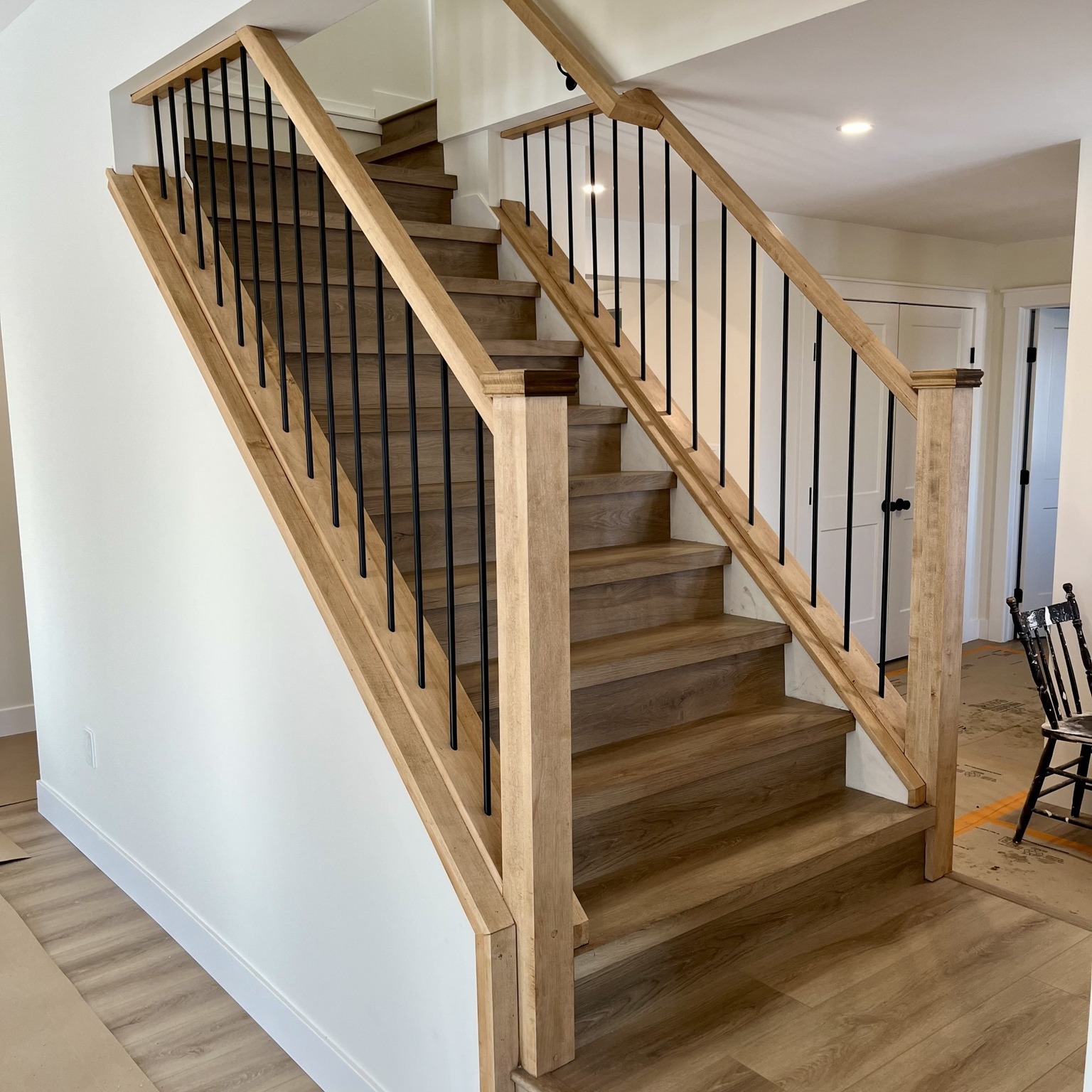 Built. Stained. Installed. ✅
This maple railing with satin black round spindles was a full-scope project by the GW Railings team — from custom fabrication to final stain. The warm wood tone flows perfectly with the stairs and floors, bringing the whole space together.
📍 Project completed just outside Avonlea, SK
#GWrailings #SaskatchewanRenovation #YQRHomes #MapleRailing #StaircaseDesign #BlackSpindles #InteriorDetails #CraftedInHouse #SupportLocalSK