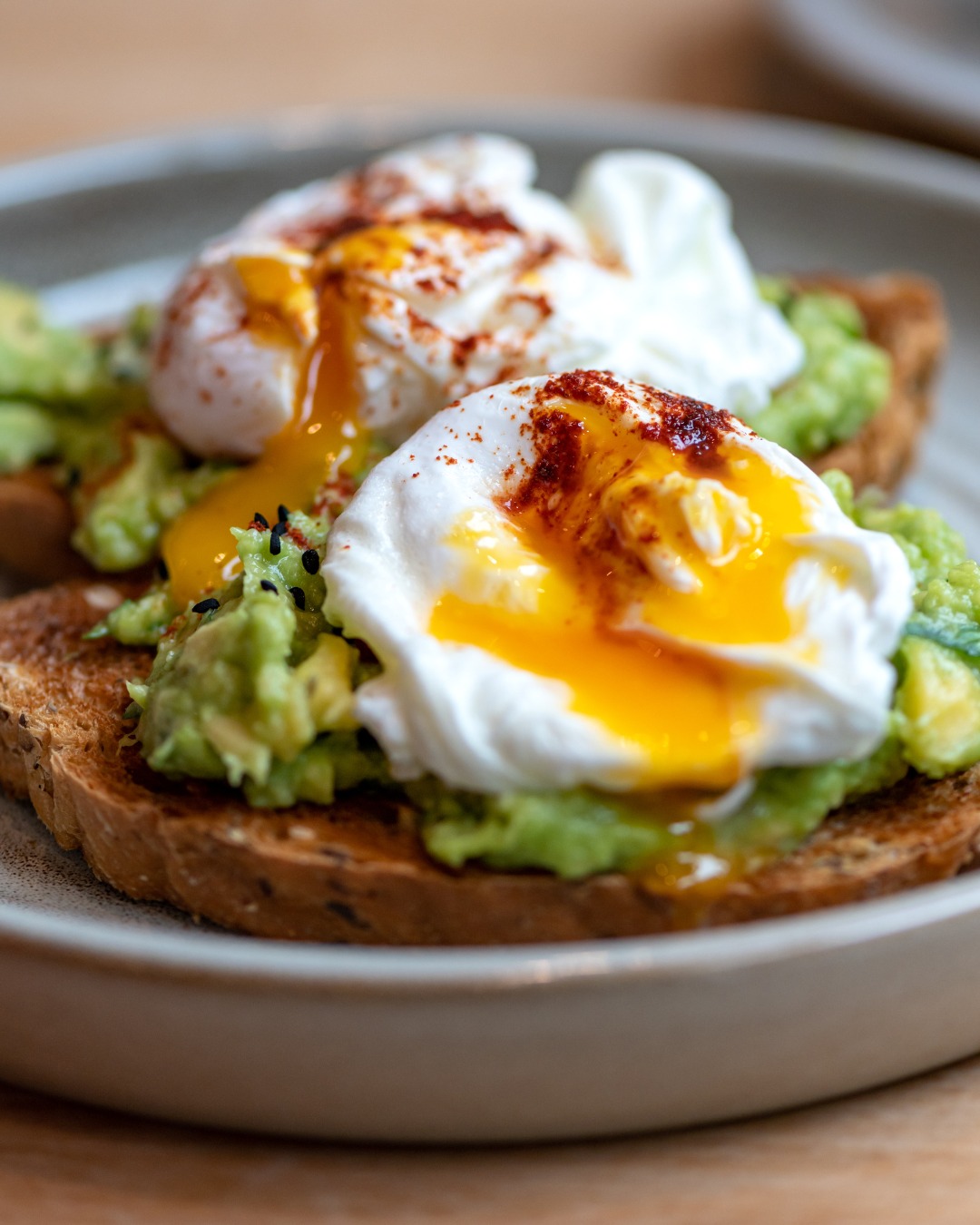Struggle to get the perfect poached egg? Here’s the secret… 🍳🥑
Nothing ruins a good avocado toast like a rubbish poached egg. A yolk that’s too firm, whites that vanish into the water… but when you get it right? Absolute breakfast perfection
The trick? Fresh eggs. The fresher the egg, the better it holds together when poaching. That’s why our free-range eggs, laid just days before delivery, make all the difference
Here’s how to nail it:
🥑 Toast your favourite bread (sourdough is always a winner)
🍋 Mash up your avocado with a squeeze of lemon, a pinch of salt and some black pepper - if you're feeling fancy sprinkle a few seeds on top for extra crunch and nutrition
💦 Bring a pan of water to a gentle simmer, not boiling. Add a splash of vinegar to help the whites stay together
🥚 Crack your egg into a small bowl first, then slide it into the water. Let it cook for about 3–4 minutes for that perfect runny yolk
✨ Lift it out with a slotted spoon, drain it, then place it on top of your avocoado toast
🌶 Finish with a little seasoning, maybe some chilli flakes or feta
And there you have it, simple, delicious, and packed with flavour. When you use fresh eggs, you get that rich, golden yolk and a proper café-style breakfast at home
How do you like your avocado toast? Let us know in the comments! 👇