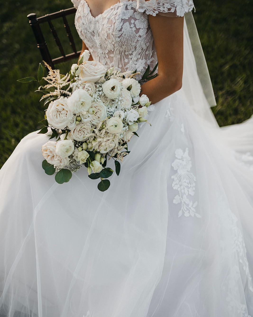 It's your golden hour!☀️🎶🎵🎶🎵
Bridal bouquets always look best at sunset 🙌