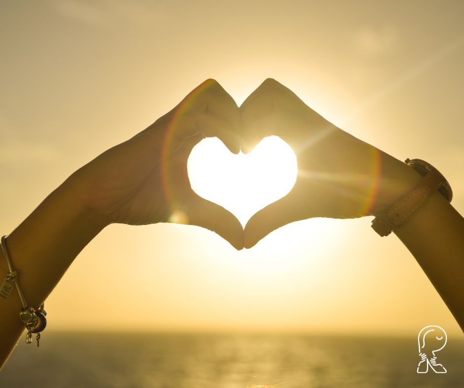 ☀️ Sous le soleil, on rayonne ! 🌞
Le beau temps est enfin parmi nous! Ricochet vous invite à profiter du soleil et de ses nombreuses propriétés. Voici 3 bienfaits sur votre bien-être à ne pas négliger :
1️⃣ Boost de vitamine D : Une exposition modérée au soleil aide notre corps à produire de la vitamine D, essentielle pour la santé des os, des muscles et du système immunitaire.💪🏼
2️⃣ Amélioration de l'humeur : Les rayons du soleil stimulent la production de sérotonine, l'hormone du bonheur ! Un peu de soleil et c’est l’effet bonne humeur garanti.😎
3️⃣ Réduction du stress : Un moment passé à l’extérieur sous le soleil permet de diminuer le stress, de se détendre et de réduire l'anxiété. Prenez le temps de vous ressourcer!😮💨
Alors, qu'attendez-vous pour profiter de ces précieux rayons et nourrir votre bien-être? 🌞
#projetricochet #BienÊtre #Soleil #Santé #sunshine