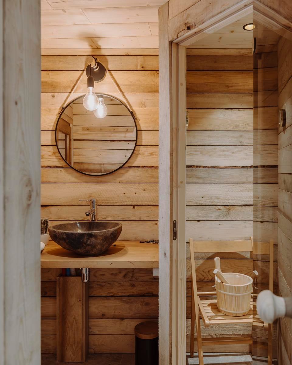 Le sauna ✨ disponible dans le gîte côté Cour.
Réservation sur www.cabanesdudauphine.fr