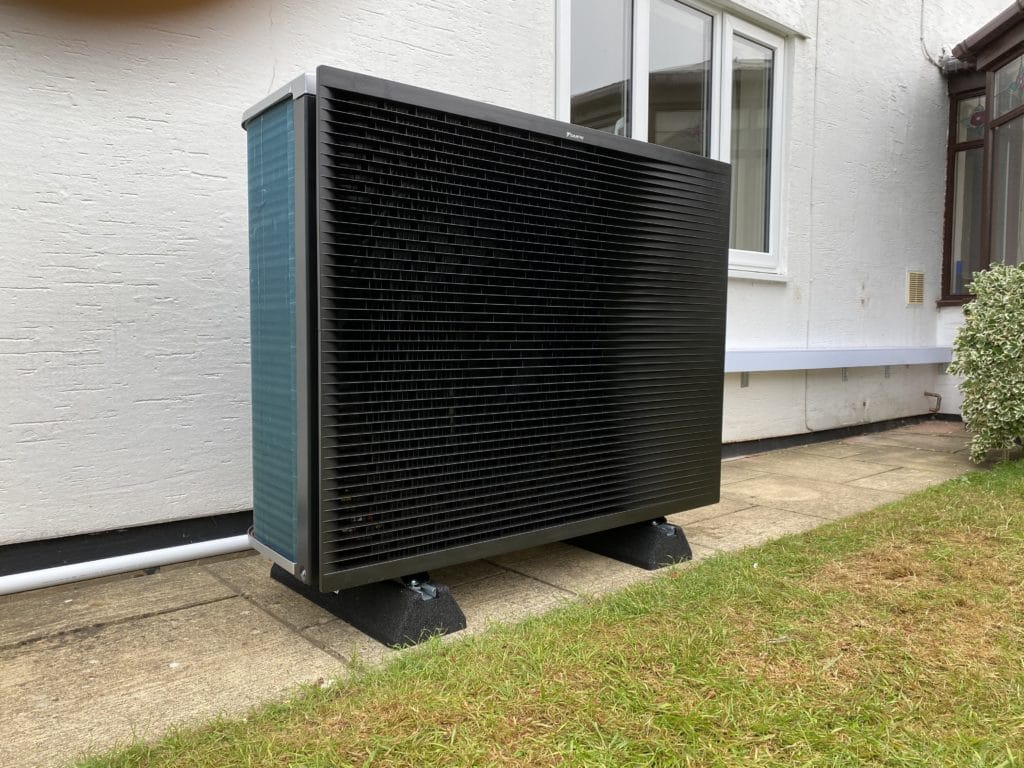 🌿Thinking about going greener at home?🌿
Air source heat pumps, like this Daikin system, are an energy-efficient way to heat your home and they could cut your energy bills in the long run.
Interested in bringing this kind of smart heating to your property?
Drop us a message - we’re always happy to chat through the options.
👉 https://www.modern-developments.co.uk/
#Daikin #AirSourceHeatPump #ModernDevelopments #EnergyEfficientHomes #SustainableHeating #SmartLiving #HomeUpgrades