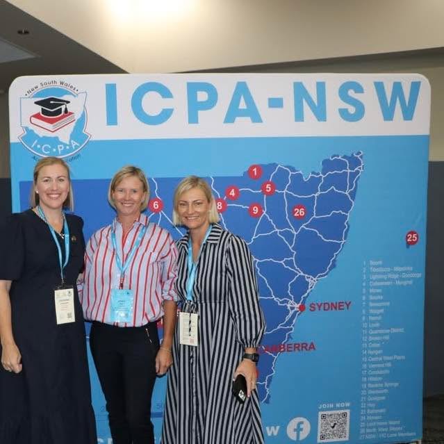 - MEDIA WALLS -
The NSW state council of The Isolated Children’s Parents’ Association loved the media wall I designed for the Federal council so much, that they asked me to design one for the state conference a few months back!
With the logo and banner at the top, even if you have a lot of people in front of it for a photo opportunity, like the 2nd photo of the NSW state committee, it still looks fabulous as a backdrop!!
Get in touch if you’d like a backdrop for your conference or event!!
#lauragillarddesign #designer #mediawalls #custommediawall #custombackdrop #conference #event #backdrop #photoopportunity