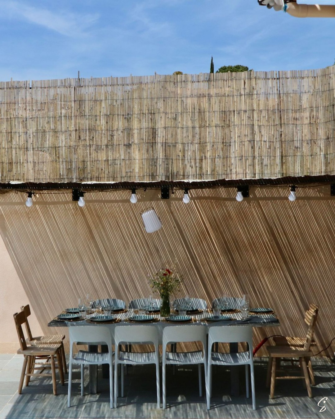 La Spatule, ce sont des convictions fortes pour accompagner votre dîner :
🍴Un diner sur-mesure et unique, pour un événement qui vous ressemble vraiment
👨🍳 Un savoir-faire d’exception, auprès des meilleurs chefs sélectionnés avec soin, à votre service
🤝 Un accompagnement complet, grâce à une prise en charge intégrale pour un événement sans stress ni charge mentale.
🍀 Une entreprise engagée via nos chefs, cuisinant uniquement des produits frais, de saison, engagé vers du Français, et en circuit court.