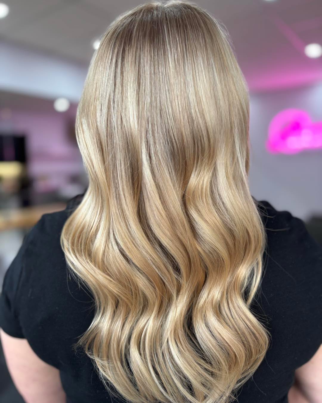 Warm blondes for winter! Why wouldn’t you? 🫶🏻
#blondehairgoals #yarravalley #blondehair #blonde #blondespecialistmelbourne #lilydale #jlhaircollective #hairgoals #longhair #melbournehair #blondehairspecialist #AppointmentsAvailableNow #blondeinspo #yarravalleyhairstylist #blondegirl #freshhair #transformation #beachwaveshair #hairdresser #happycustomers #salon #instagood #hairgoalsachieved #barbie #picoftheday #insta #supportlocal #hairofinstagram #instahair #beforeandafter