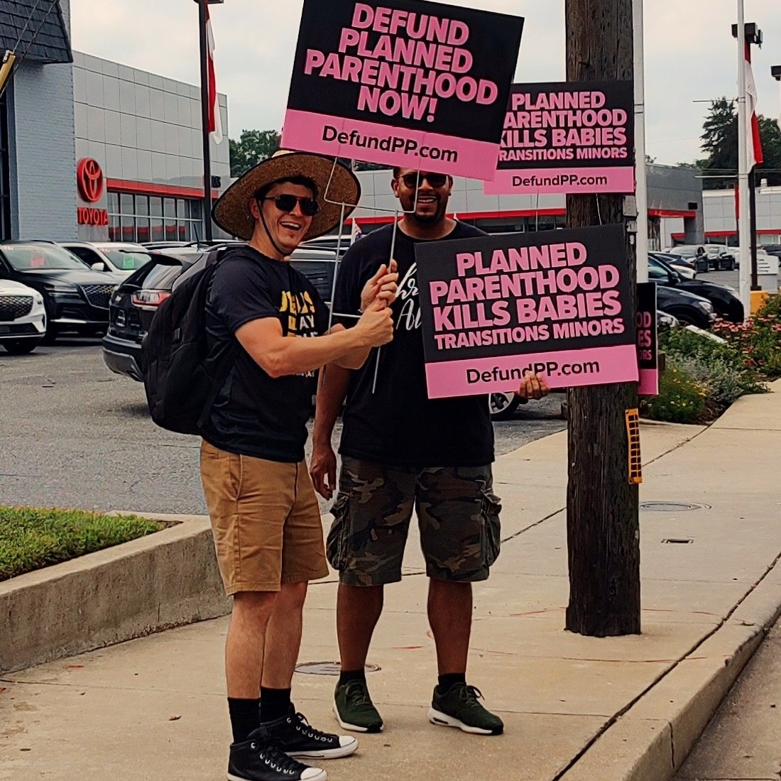 1. They kill over 1,000 innocent babies a day
2. They are prescribing cross sex hormones to minors
3. Indoctrinating our children with abortion and trans promoting “sex ed”
#DefundPlannedParenthood #liveaction #annapolis #maryland @liveactionorg Live Action