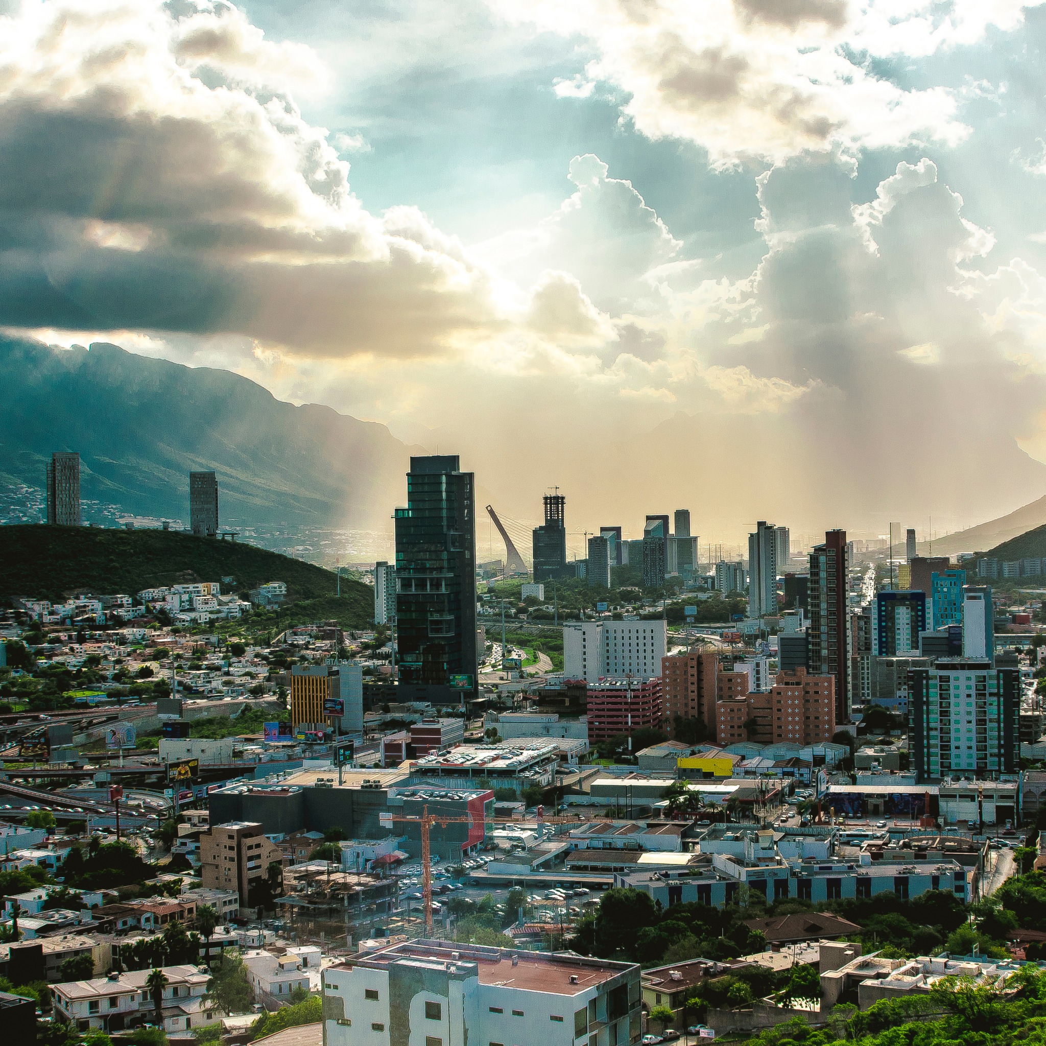 Did you know? Monterrey, Mexico 🇲🇽 is home to the world-renowned Tecnológico de Monterrey 🏫 and offers incredible career opportunities in a vibrant, modern city surrounded by mountains 🌄.
✨ With Univway, studying abroad in Mexico has never been easier!
#DidYouKnow #Univway #StudyInMexico #MonterreyMexico #TecDeMonterrey