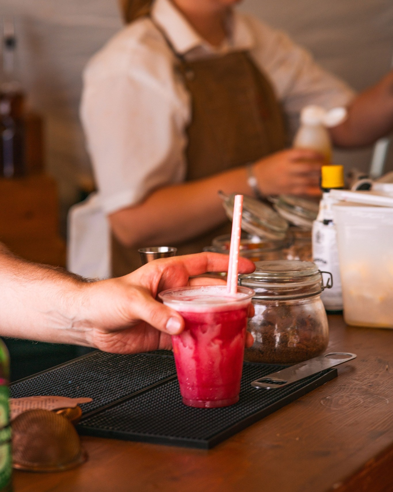 Glass or plastic? What style works best for you?
Every event is different, and if you're looking to save on your budget and are happy with a more casual style, consider using our biodegradable plastic cups.
You’ll save on staffing costs (fewer people needed for washing and collecting), reduce glassware hire expenses, and most importantly—avoid the guilt of a high carbon footprint, as all of our plastic cups are fully biodegradable.