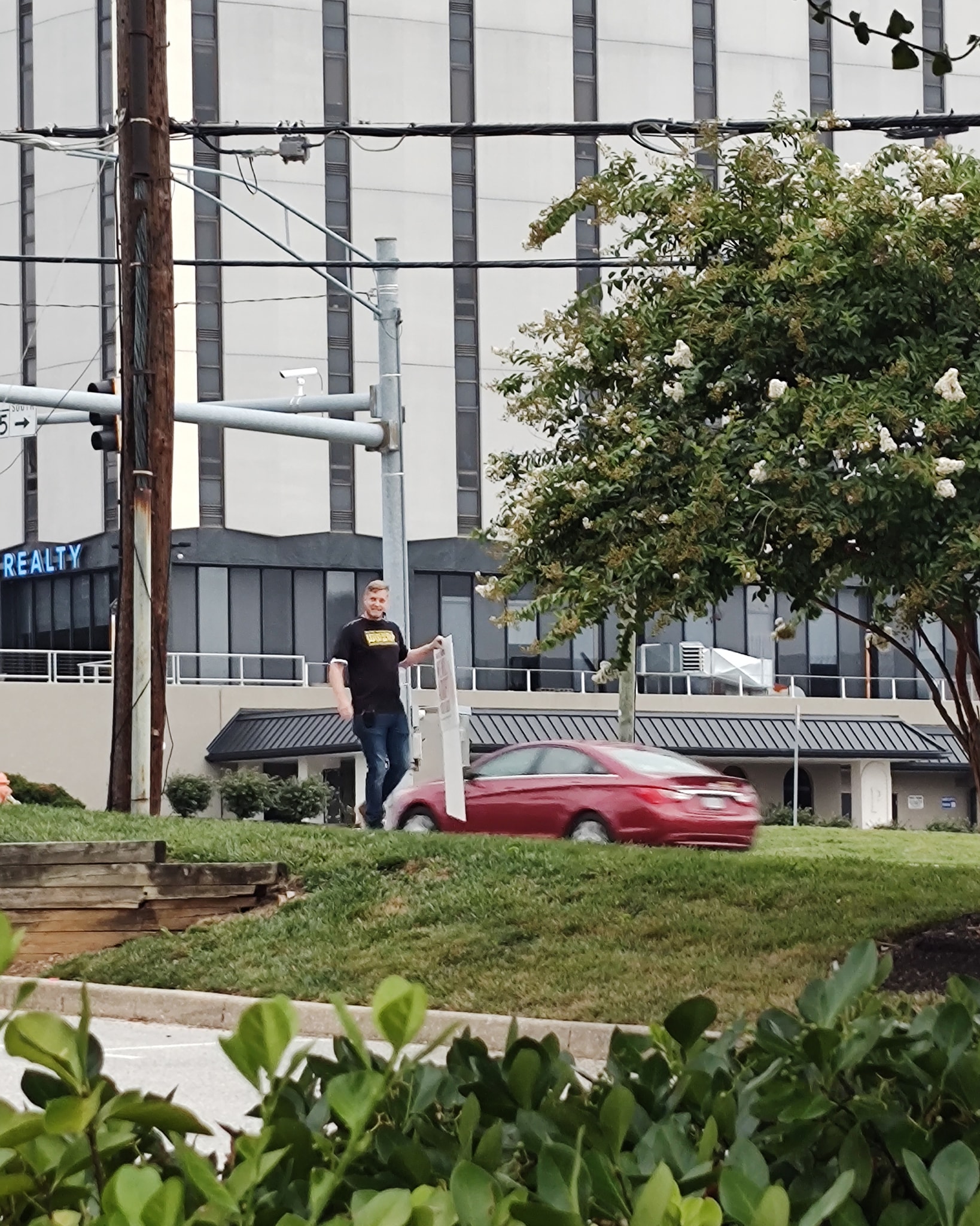 As soon as the abortion clinic opened its doors this morning there were three families here to murder their babies and more have been pouring in. Please pray that the Lord convicts them and saves babies and souls.