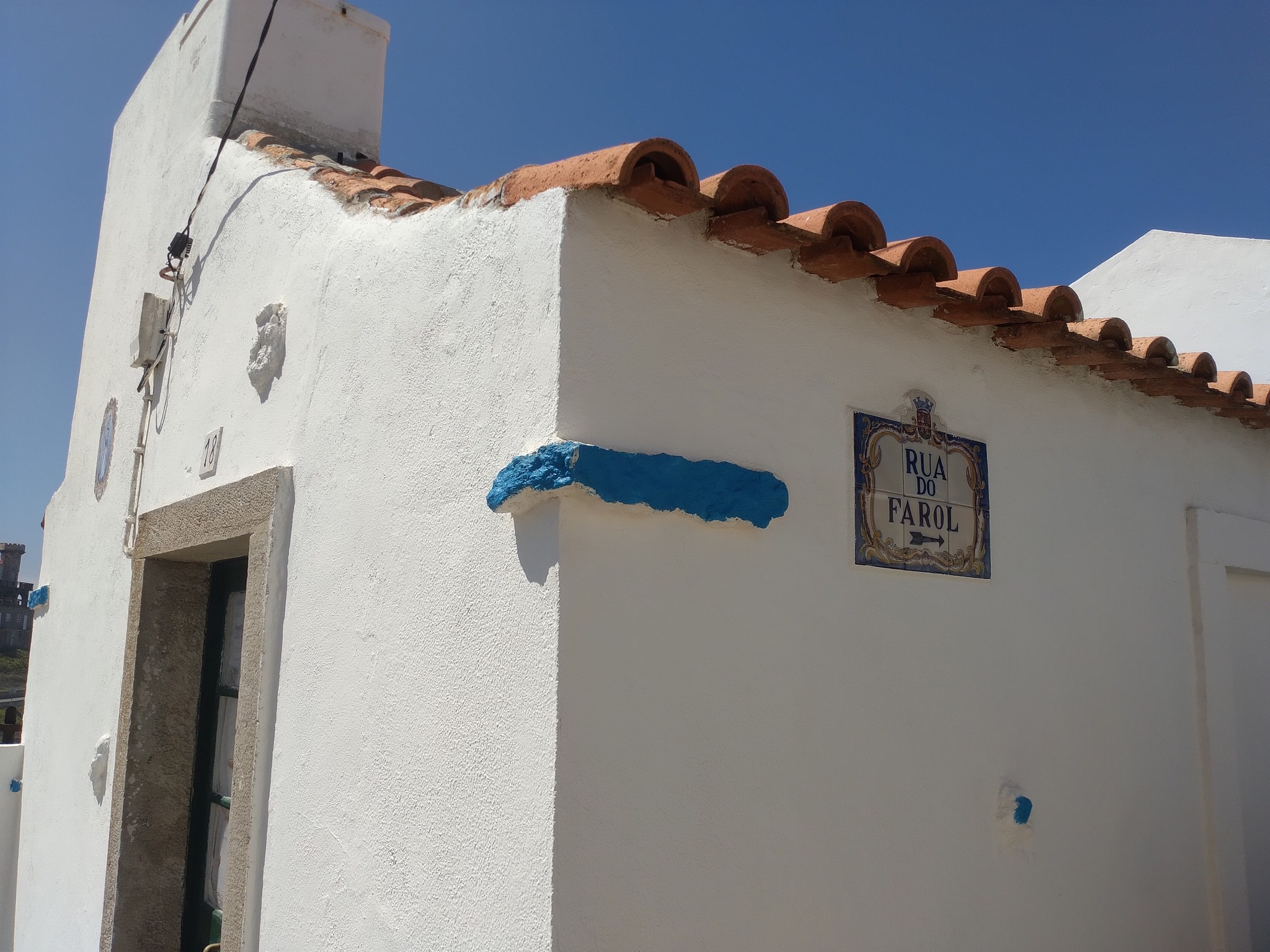Azenhas do Mar 🌊 — different angles, the same magic ✨
#WesternmostRoute #azenhasdomar #portugal #viewpoint #coastline #seaside #oceanview #travel #landscape #nature #wanderlust #explore #photography #travelgram #beautifuldestinations #travelphotography #naturephotography #scenicviews #atlanticcoast #hiddenparadise