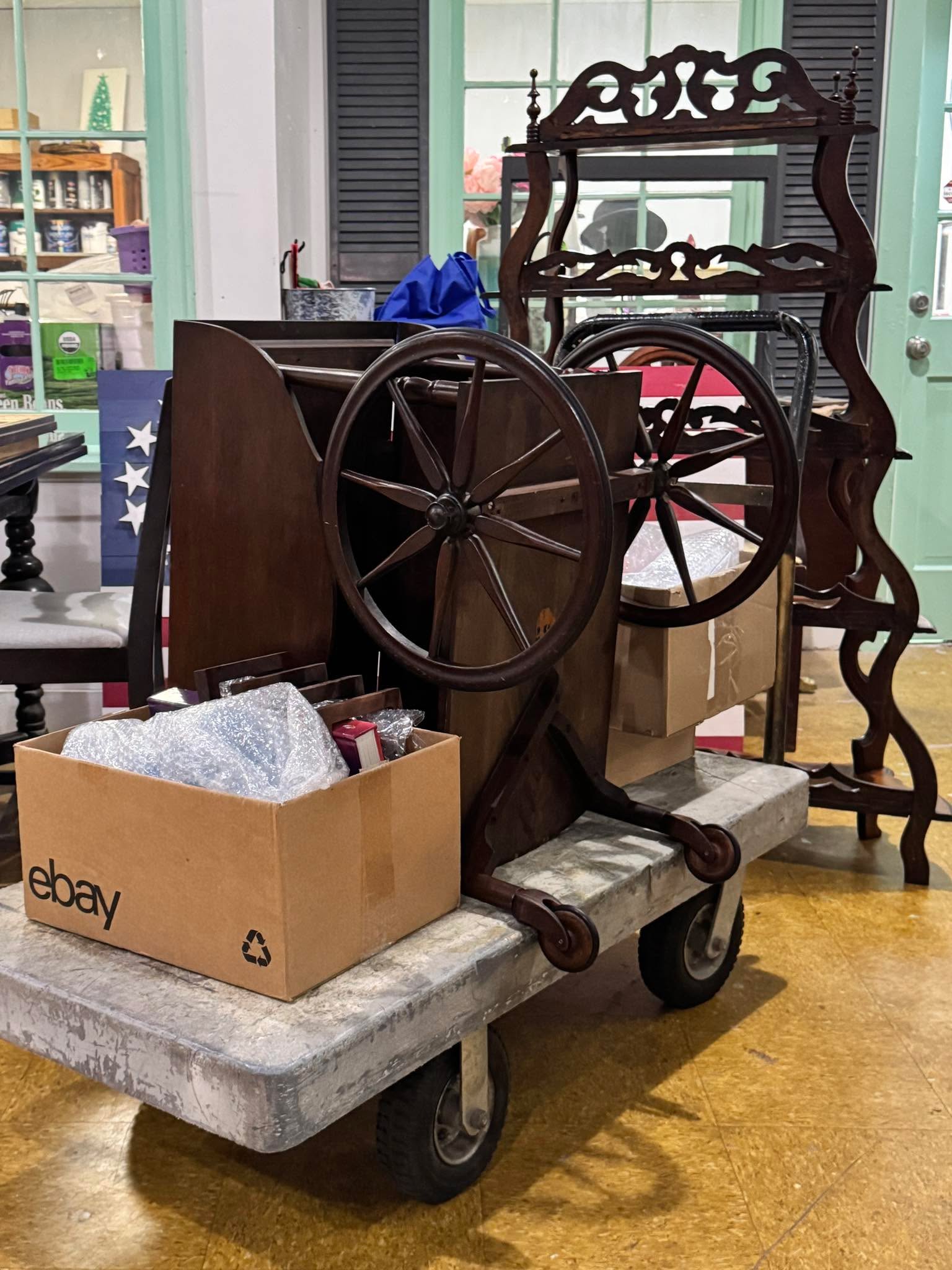 Today was move in day at Mint Julep Arts & More!