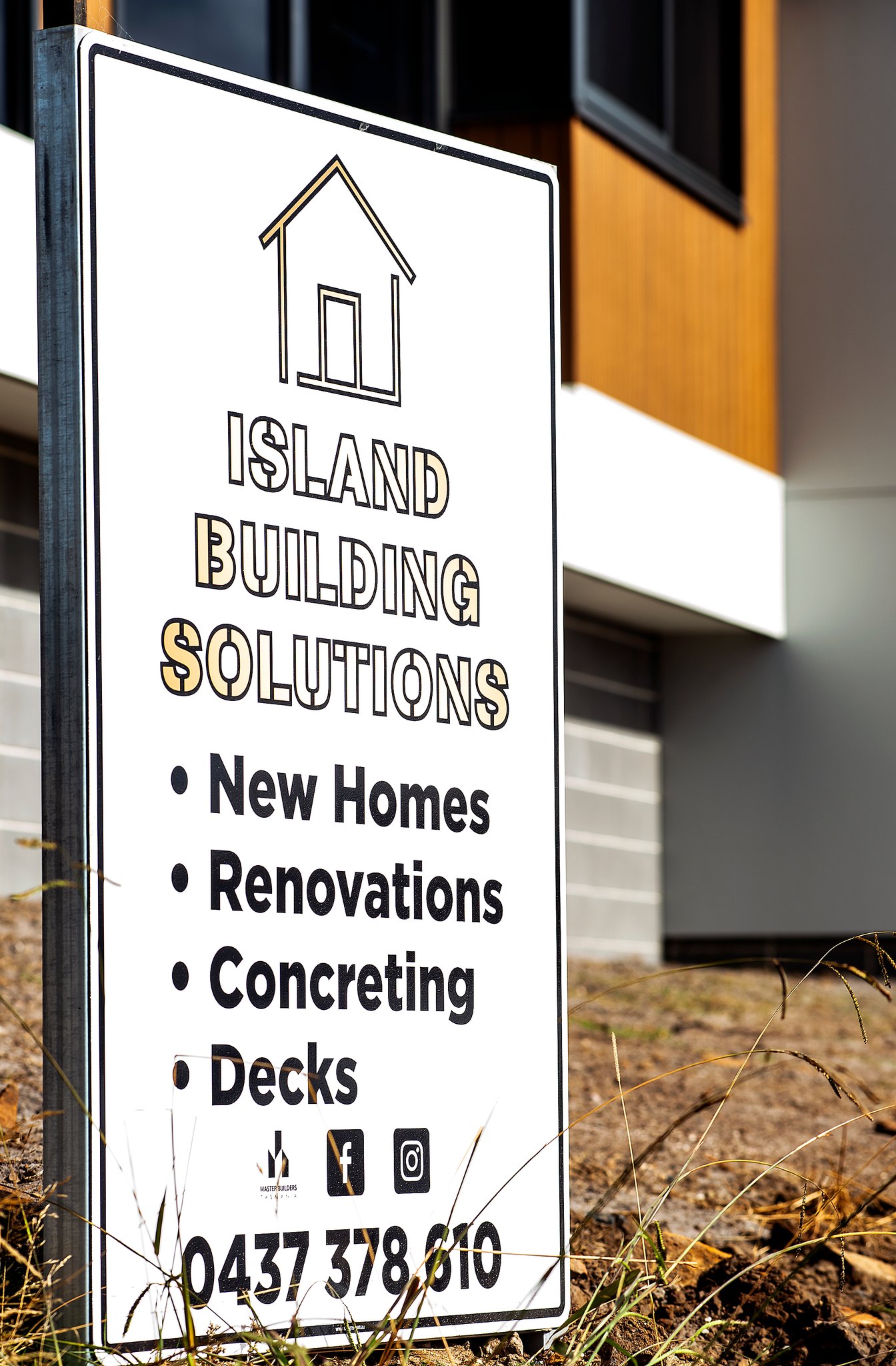 With two decades of experience behind the tools, Island Building Solutions was founded on a simple commitment: to build homes that are as individual as the people who live in them ๐ก
Our values guide every project we take on ๐๐ป
๐๐ฎ๐๐ฅ๐ข๐ญ๐ฒ ๐๐ข๐ซ๐ฌ๐ญ - Homes that stand the test of time.
๐๐ซ๐๐ง๐ฌ๐ฉ๐๐ซ๐๐ง๐๐ฒ ๐๐ฅ๐ฐ๐๐ฒ๐ฌ - Straightforward communication, no hidden agendas.
๐๐ฎ๐ฉ๐ฉ๐จ๐ซ๐ญ ๐๐ญ ๐๐ฏ๐๐ซ๐ฒ ๐ฌ๐ญ๐๐ฉ - From permits and approvals through to the final finish, we take care of the details so you donโt have to.
Weโre not just here to build houses, weโre here to create homes youโll be proud of for years to come.
#islandbuildingsolutions #customhomes #qualitybuilder #tasmanianbuilders #tassiebuilder #newbuild