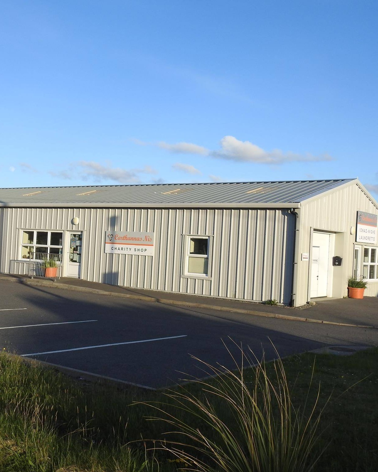đŚ North Lewis Business spotlight - Carthannas Nis đŚ
It's Tuesday which means it's time to shine a light on some of the great businesses and organisations across North Lewis! Helping to give you some inspiration on where to spend some of that holiday money đ
A local treasure trove of second-hand gems, Carthannas Nis (Ness Charity Shop & Launderette) supports our community through charity and sustainability. Drop by to browse, donate, or volunteer, itâs the shopping that gives back! Kill two birds with one stone and have a browse whilst waiting for your laundry to finish!
đ5-6 Cross Skigersta Rd, HS2 0TD
đTues - Sat, 11am - 4pm
#visitnorthlewis #northlewisbusiness #supportlocal #shopsmall #shoplocal #hebrideanbusiness #isleoflewis #visitouterhebrides #visitscotland