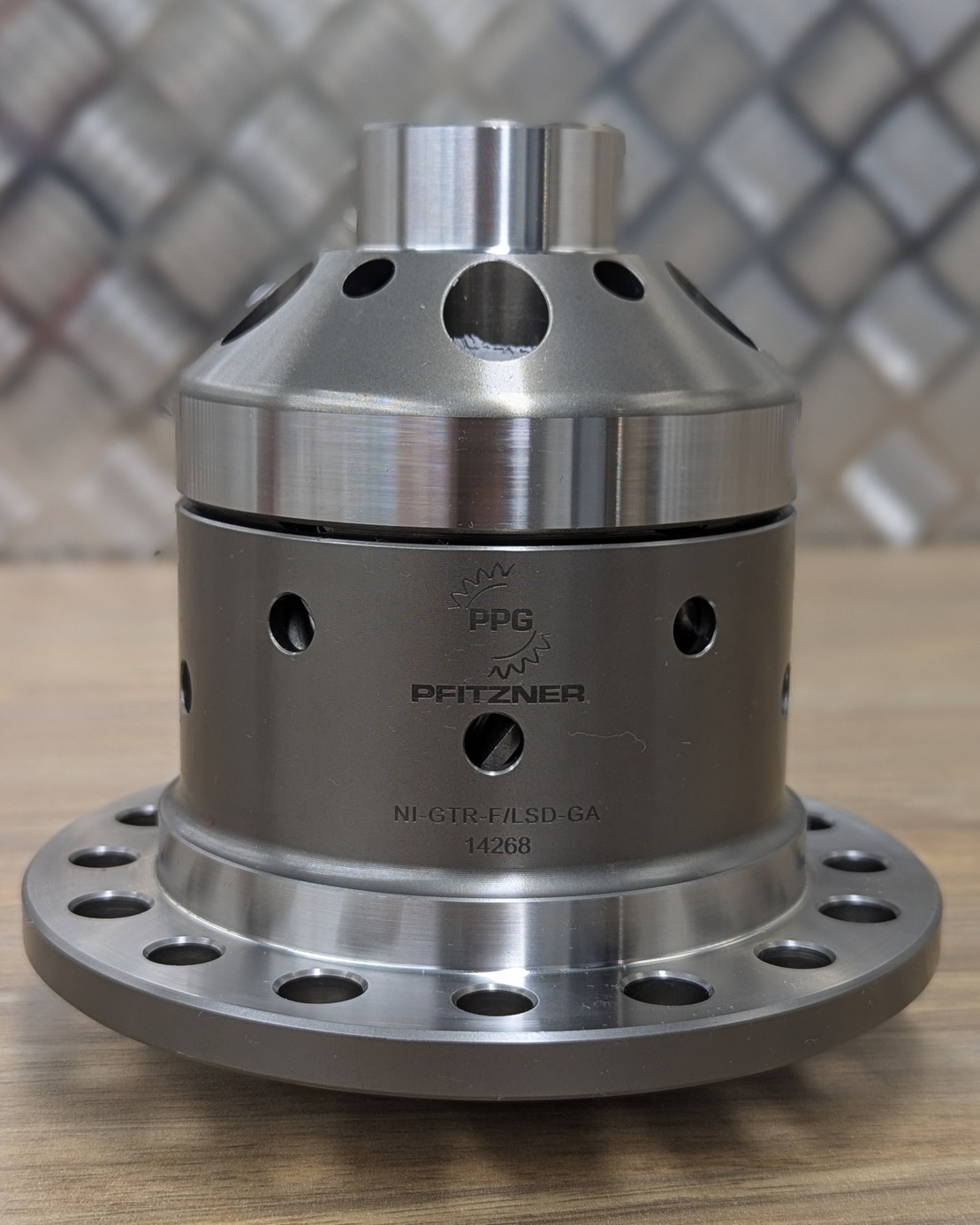 Calling all Nissan Skyline GT-R fans! 🔰 Upgrade your R32, R33, or R34 with the PPG Front Helical LSD R160 Differential for unmatched performance. With adjustable lock rates, cutting-edge helix gears, and a robust yet lightweight design, this differential is engineered for precision and durability.
✅ ISO 9001:2015 certified for top-quality standards.
✅ Enhanced lubrication for long-lasting performance.
In stock globally with our dealers, grab yours now while stock lasts!