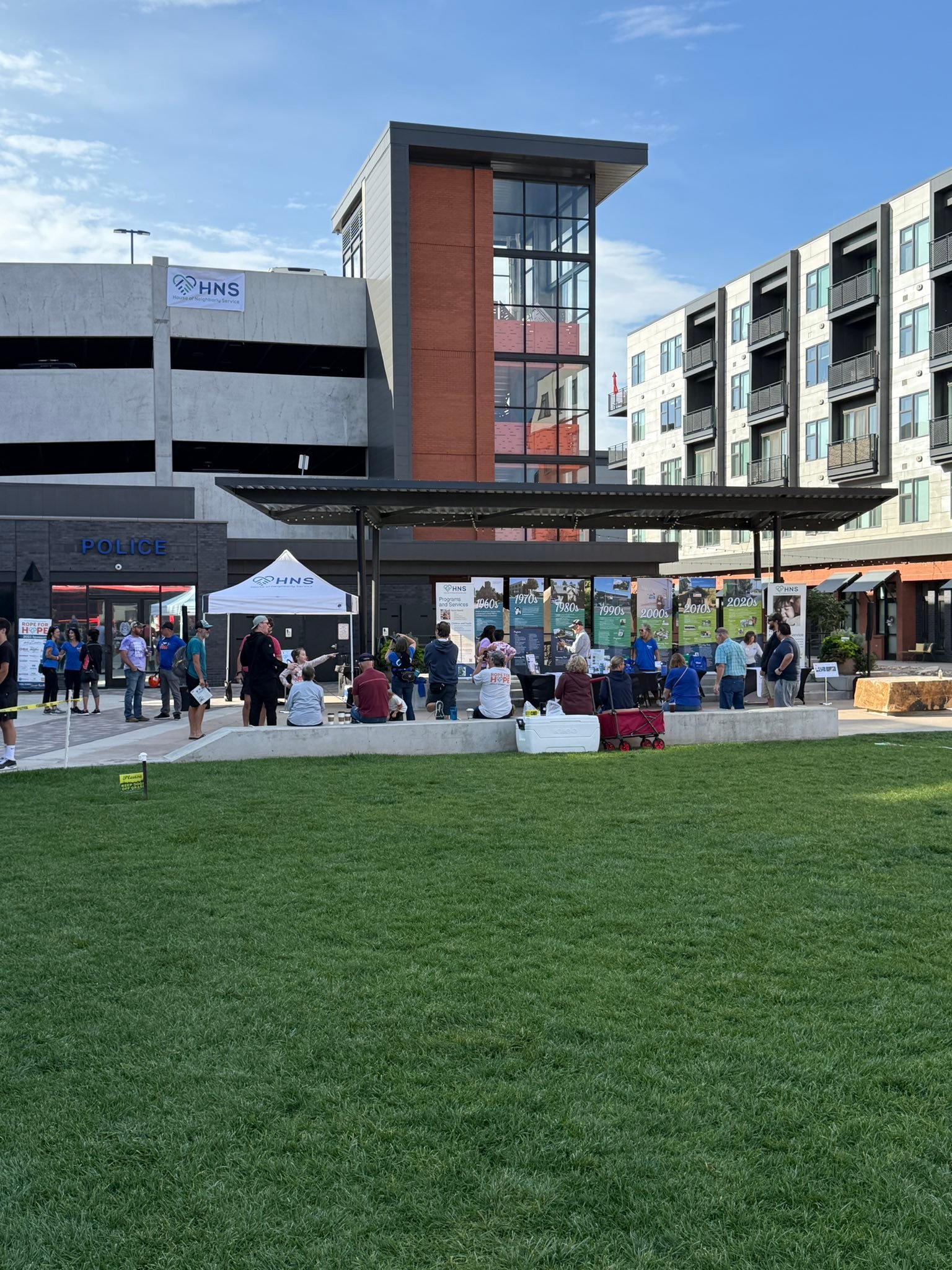 Cheers to the weekend!
Double Saturday:
AM: DJ & MC for the House of Neighborly Service “Rope for Hope” Annual Fundraiser
PM: Wedding!