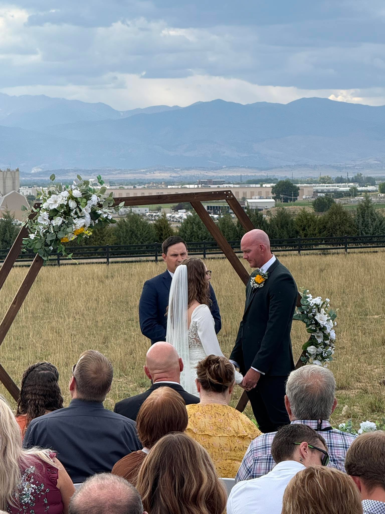 Cheers to the week:
Wednesday Double Duty: Officiating a Wedding with Elevate Wedding Officiant & also the DJ! Thanks Justin Kada for the assist!
Thursday: Wedding at Arrowhead Golf Club
Friday: Wedding at Windsong Estate Event Center
Saturday Double:
AM: DJ & MC Long View Marathon & Half Marathon
PM: Wedding at Private Home