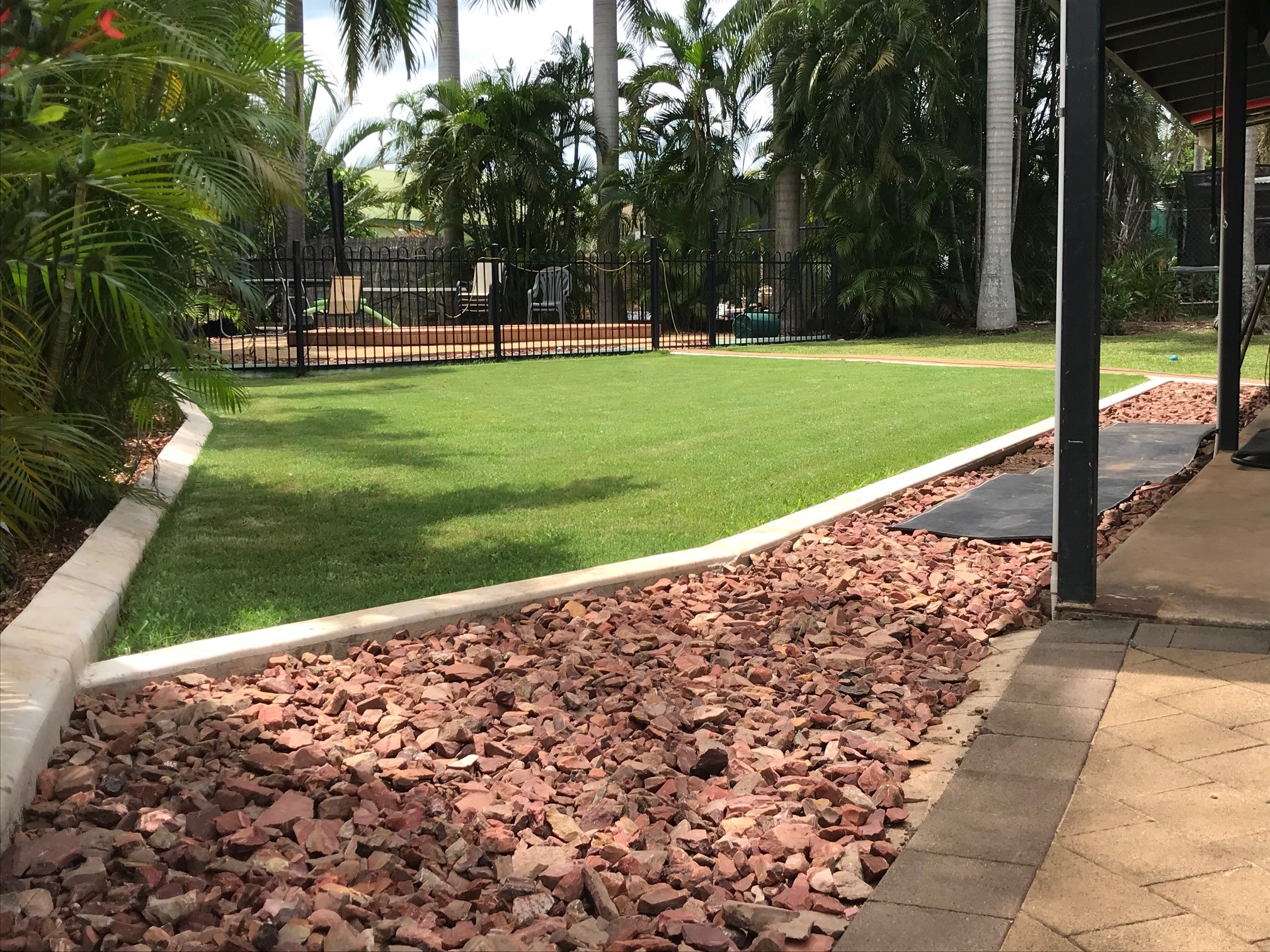*OUT OF STOCK*
Paddy's Grass - ET19
ROLL UP, ROLL UP—SNAG YOUR TURF TODAY!
Paddy's Grass – Easy, Breezy, Beautiful Lawns
Looking for a lush, no-fuss lawn? Paddy’s Grass – ET19 is exactly what you need. Tried, tested, and loved in Darwin by the best NT turf farmer, this grass is all about making life easy and your yard look great:
• Deep green colour that looks fantastic year-round
• Medium leaf that’s soft underfoot and a pleasure to walk on
• Upright growth, perfect for backyards, parks, or wherever you want a standout patch
• Low maintenance—less mowing, less fertiliser, more chill time
• Handles shade with only 4 hours of sun needed
• Won’t scalp, even if you skip a mow or two
Paddy’s Grass is ideal for anyone wanting an easy-care, eye-catching lawn. Why wait? Call up and place your order today—make your outdoor space the best on the block, the relaxed way!
