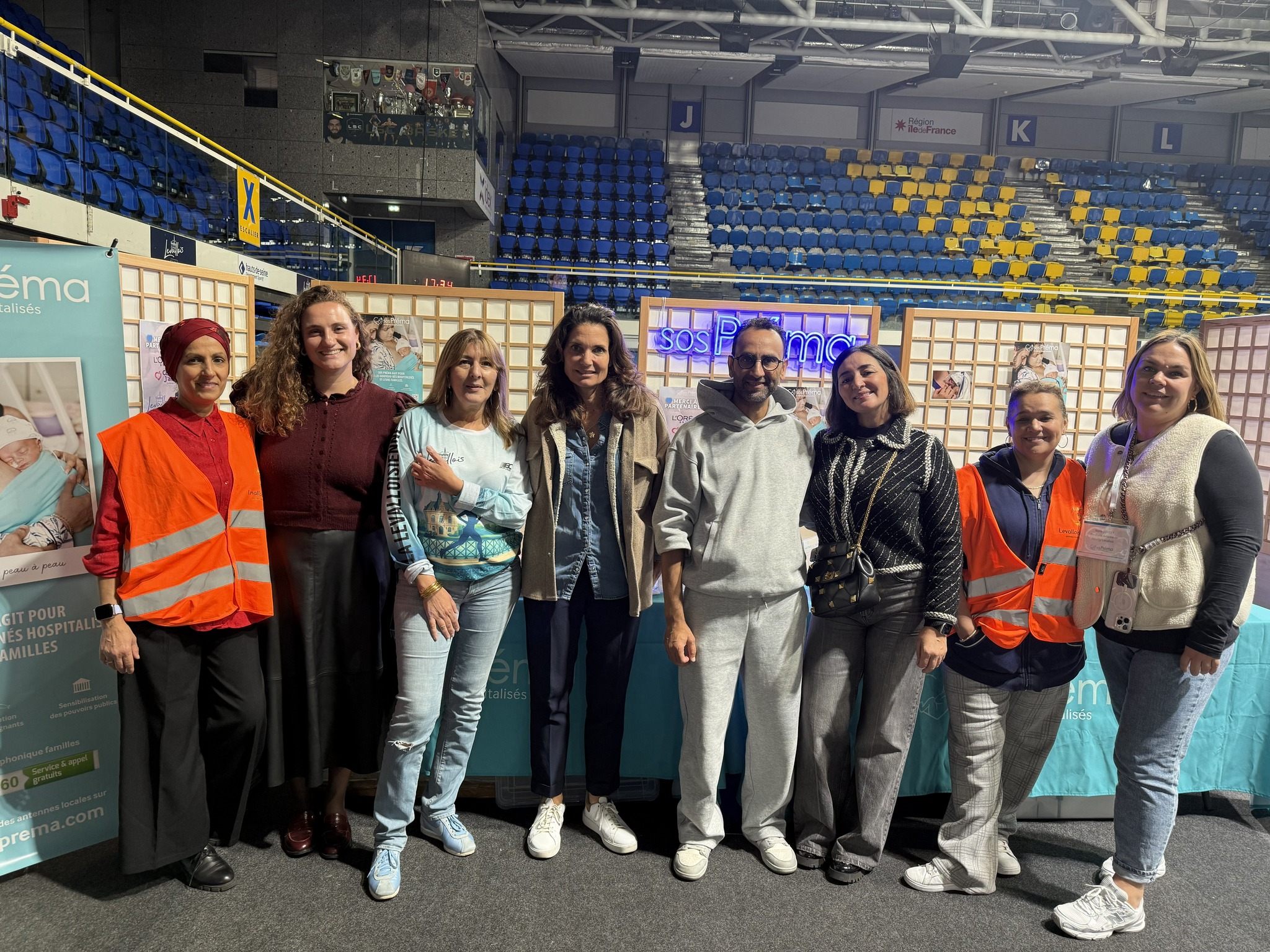 𝐏𝐞́𝐝𝐚𝐥𝐞𝐳, 𝐦𝐢𝐱𝐞𝐳, 𝐛𝐮𝐯𝐞𝐳… 𝐩𝐨𝐮𝐫 𝐥𝐚 𝐛𝐨𝐧𝐧𝐞 𝐜𝐚𝐮𝐬𝐞 ! 🚴♀️🍓
Ce samedi, nos vélos-smoothies étaient de retour au Village de @lalevalloisienne_course !
Les participants ont pu retirer leur dossard, se mettre dans l’ambiance de la course… et surtout tester leurs mollets en mixant leur propre smoothie. 💪
Résultat : des rires, des éclaboussures de fruits et une belle énergie partagée en faveur de @sos_prema.officiel ❤️
Un avant-goût vitaminé de la Levalloisienne, entre sport, solidarité et bonne humeur !
Merci à la @villelevallois , à la Région @iledefrance , @leshallesdegreffulhe , à nos partenaires, et à toutes celles et ceux qui ont pédalé avec enthousiasme.
#Levallois #Levalloisienne #Solidarité #Écologie #SmoothiePower #OnMixPourLaPlanète #SosPrema #levalloisentraide