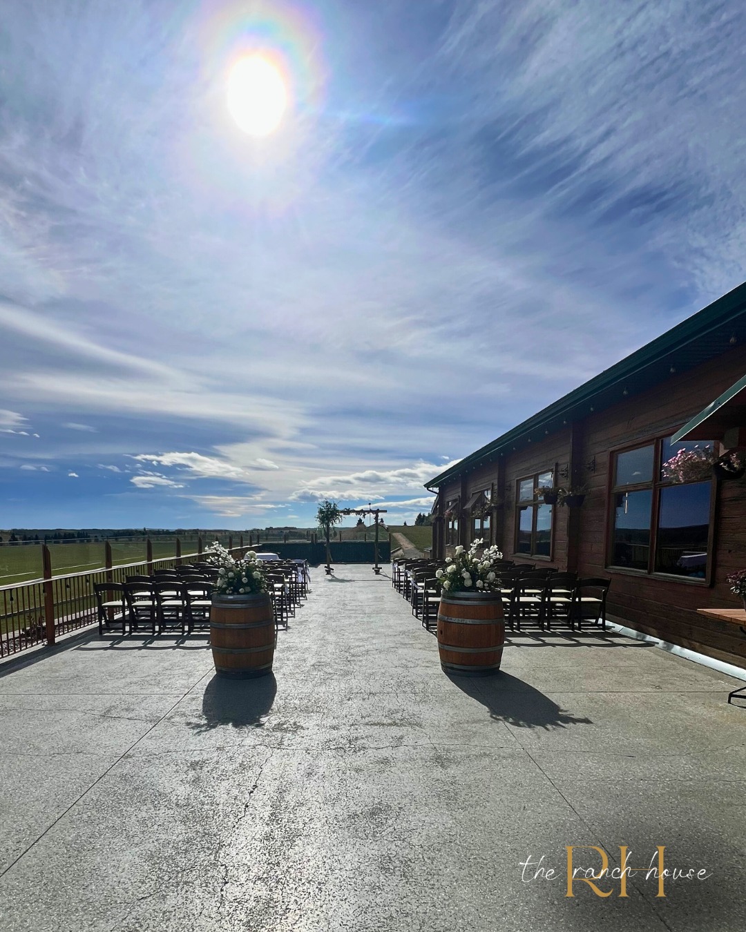 It’s the little things that create a memorable experience 🤍
From sunlit terraces to candlelit tables, every detail is chosen to make your day feel exceptional.
Take a moment to soak it all in - the setting, the scenery, and the memories in the making ✨
#venuedetails #weddinginspo #corporateevents #weddingvenue #theranchhouseyyc #highwoodcatering #yyc